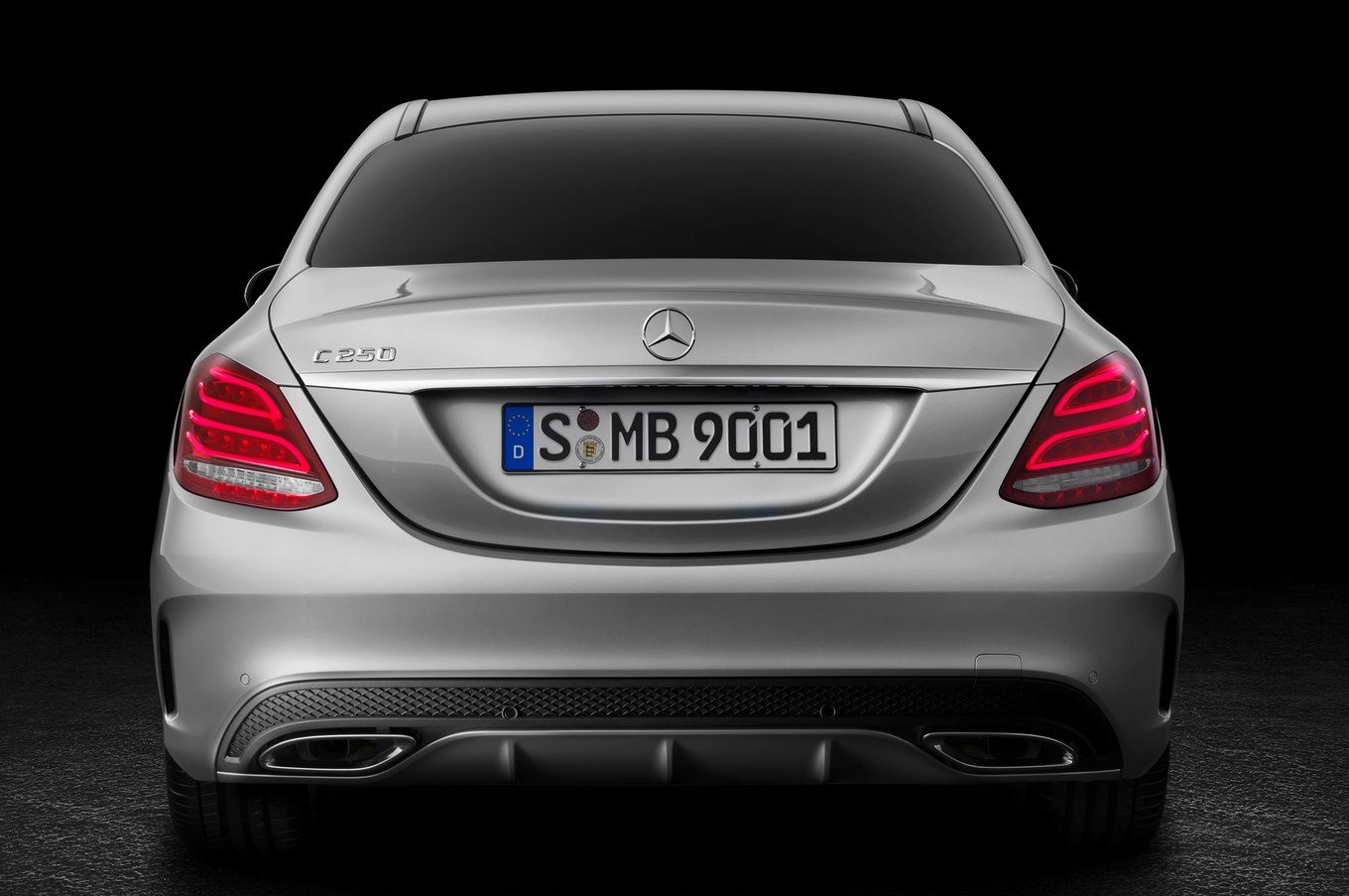 2015-Mercedes-Benz-C-Class-rear-profile.jpg
