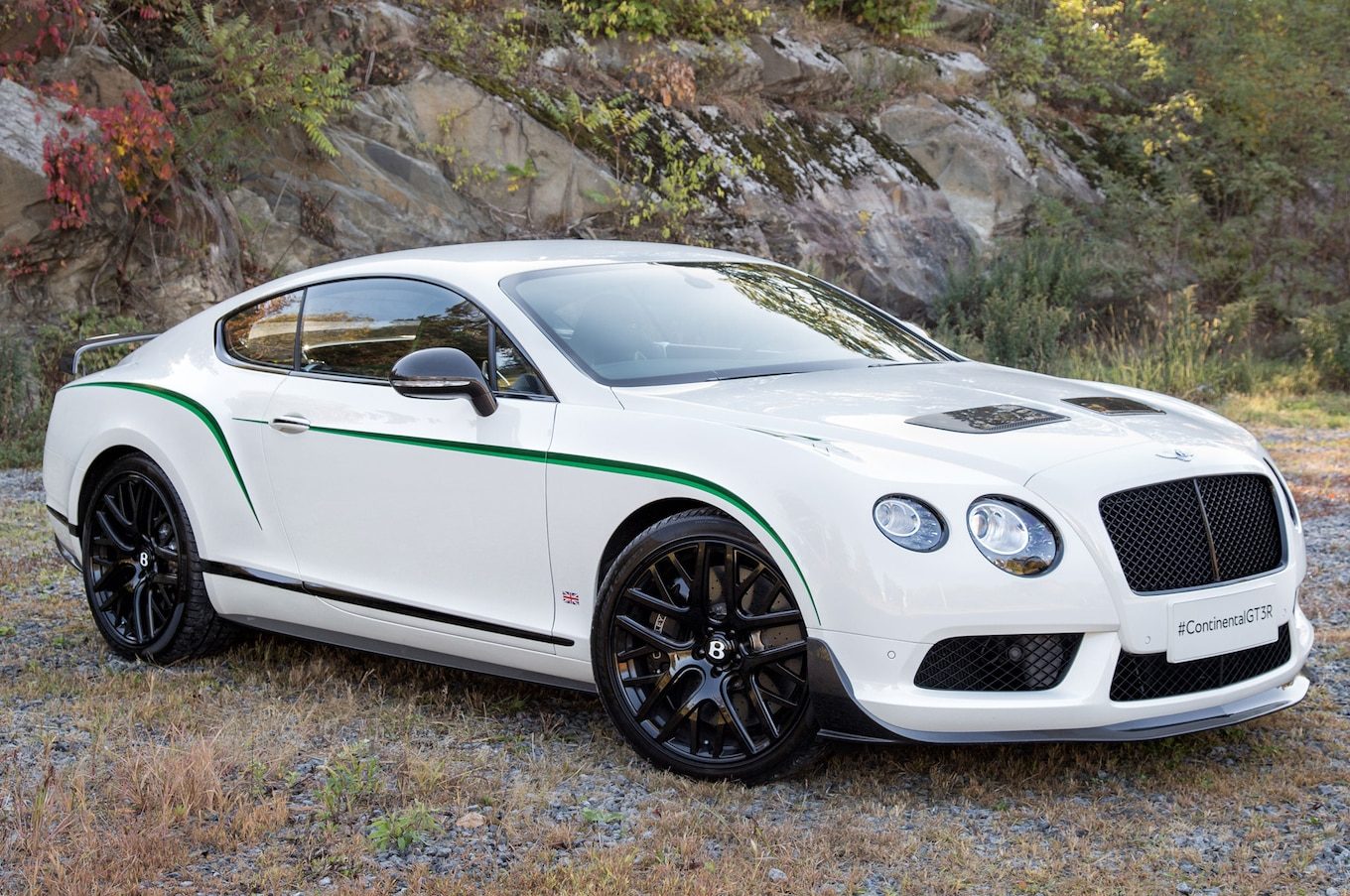 2015-Bentley-Continental-GT3-R-front-three-quarter-view.jpg