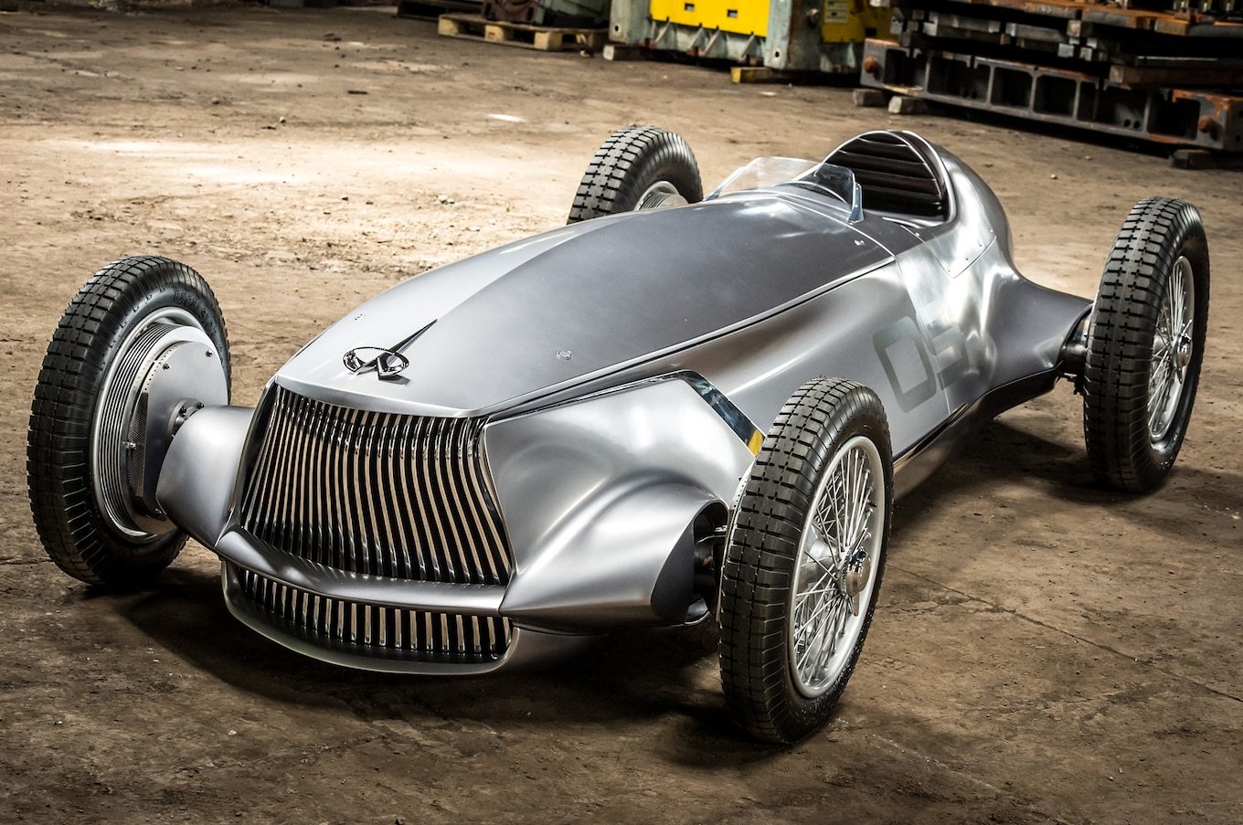 Infiniti-Prototype-9-front-side-view.jpg