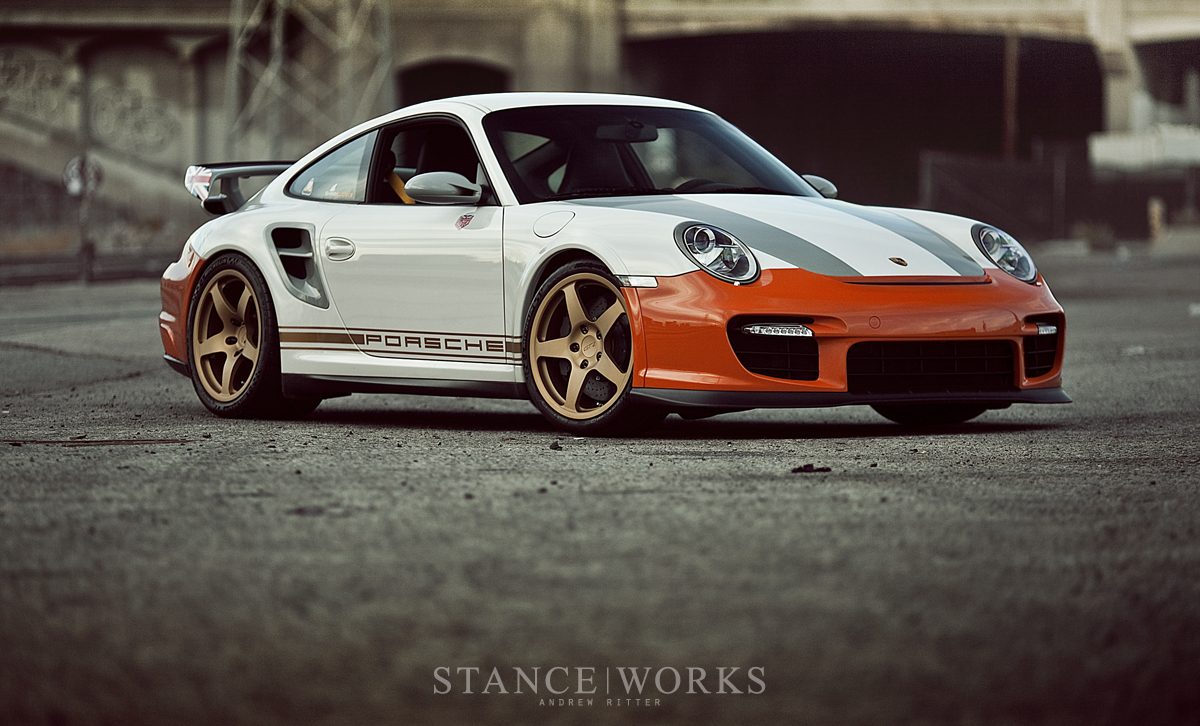 magnus-walker-sharwerks-porsche-911-gt2.jpg