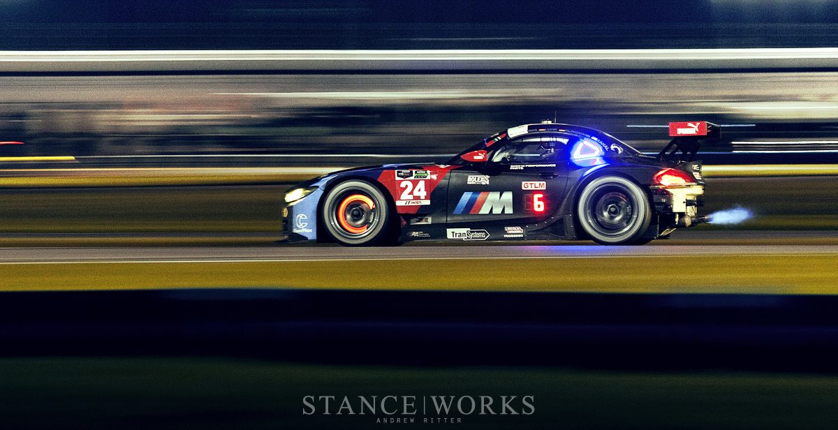 rll-racing-bmw-z4-daytona-rolex24-night.jpg