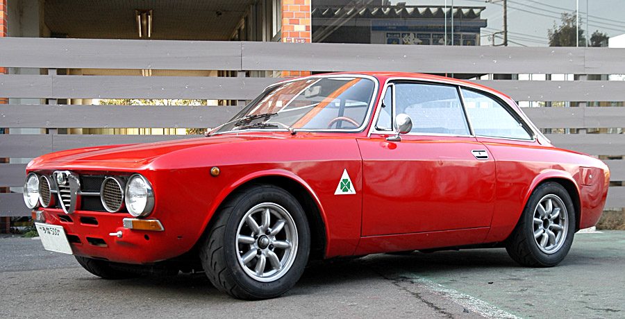 alfa-romeo-gtv-2000-9.jpg