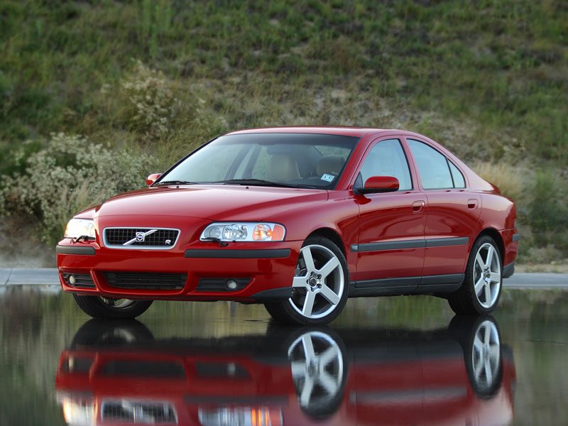 2005_volvo_s60_r_r-pic-56892.jpeg