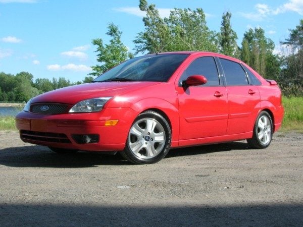 2005_ford_focus_zx4_st-pic-57932.jpeg