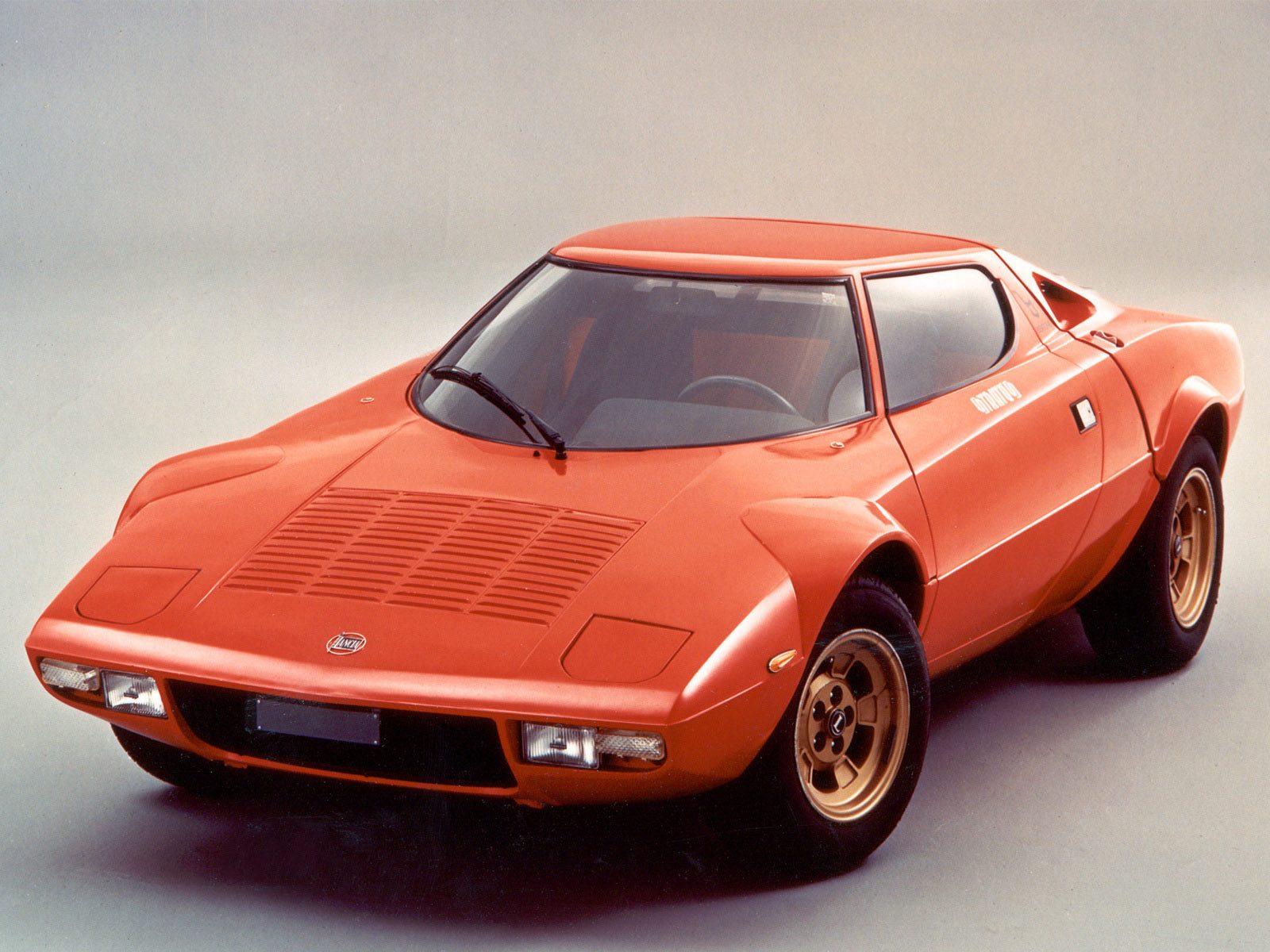 1974_lancia_stratos-pic-8022664128091119252.jpeg