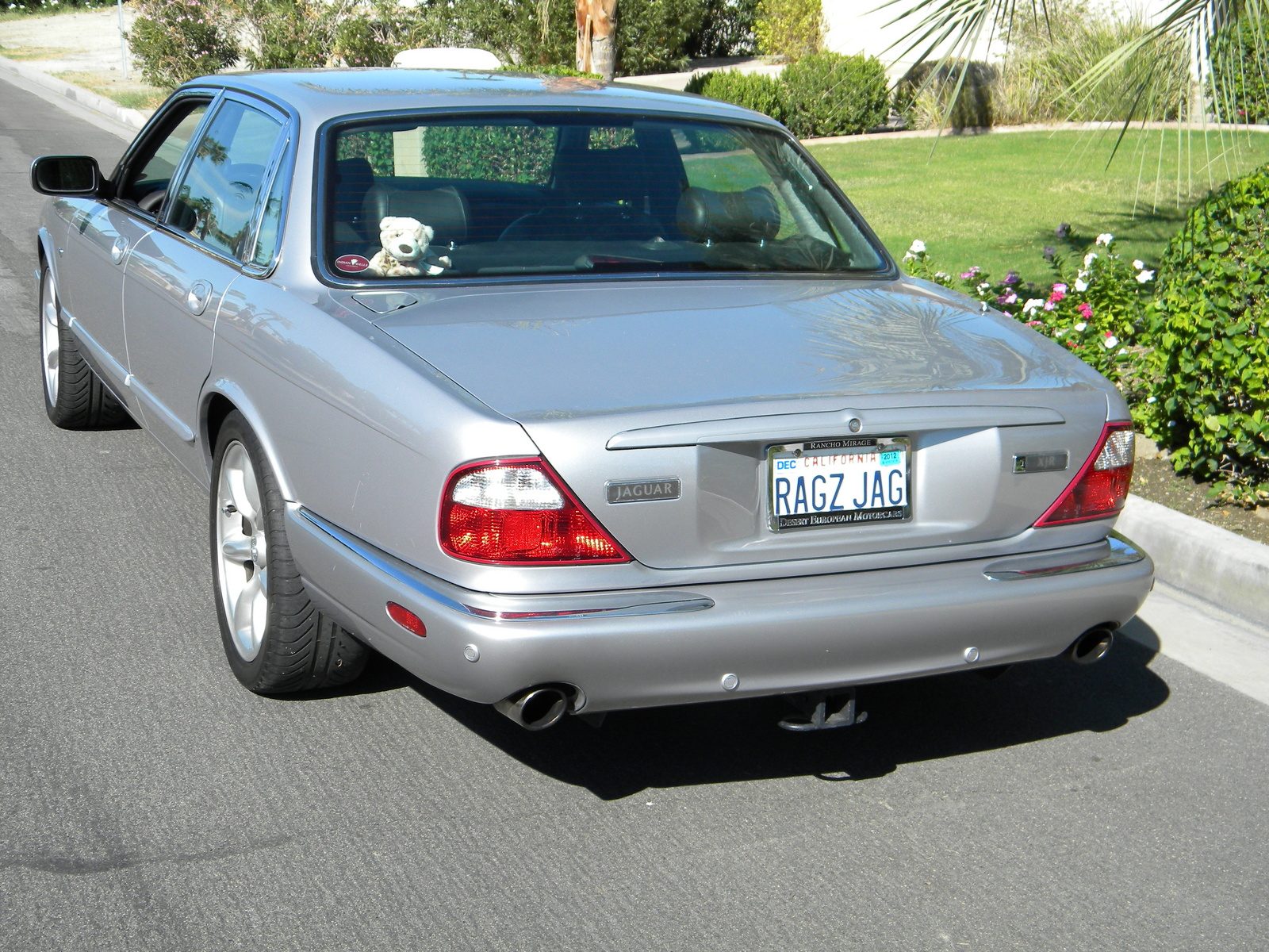 2003_jaguar_xjr_4_dr_supercharged_sedan-pic-4642355652091200285.jpeg