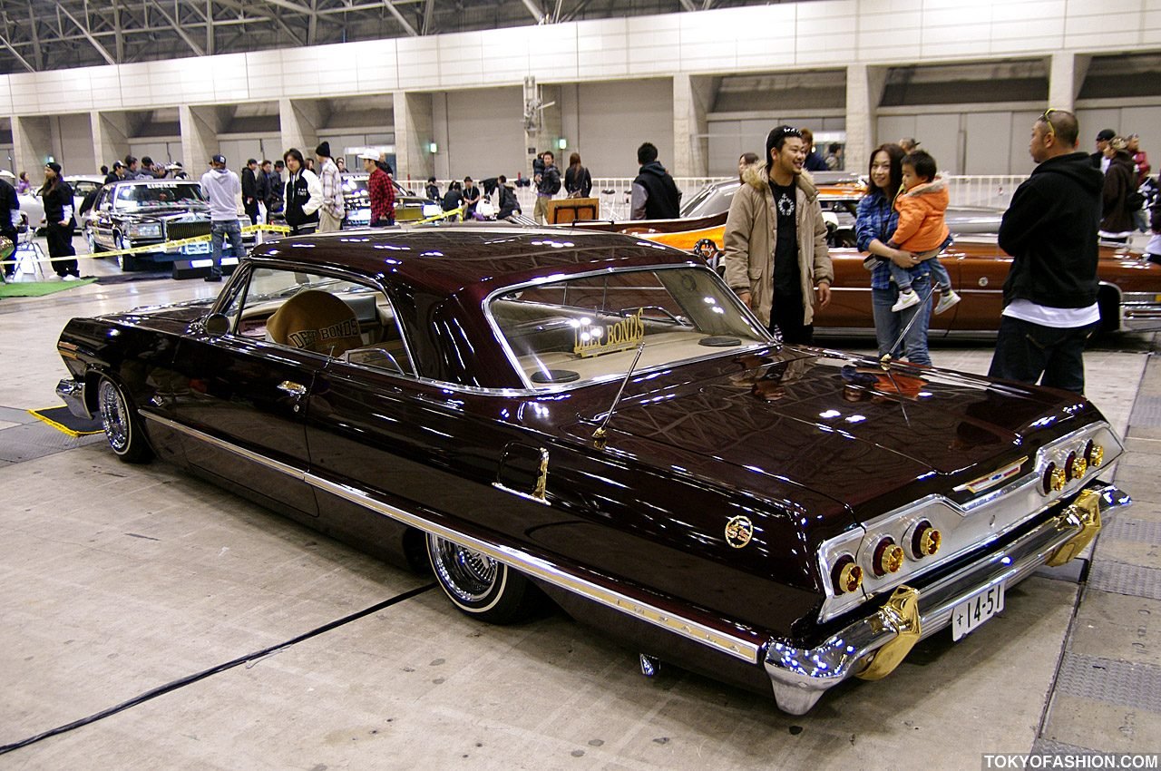 Japan-Lowrider-Show-11-2009-006.jpg