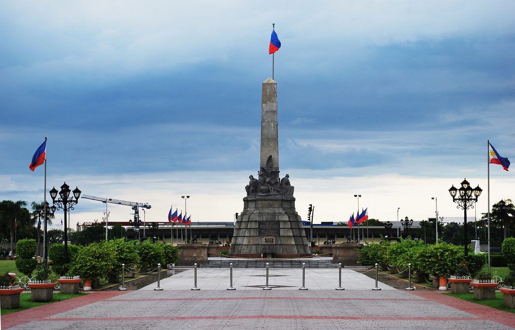 Rizal_Park_Facing_Quirino_Grandstand.jpg