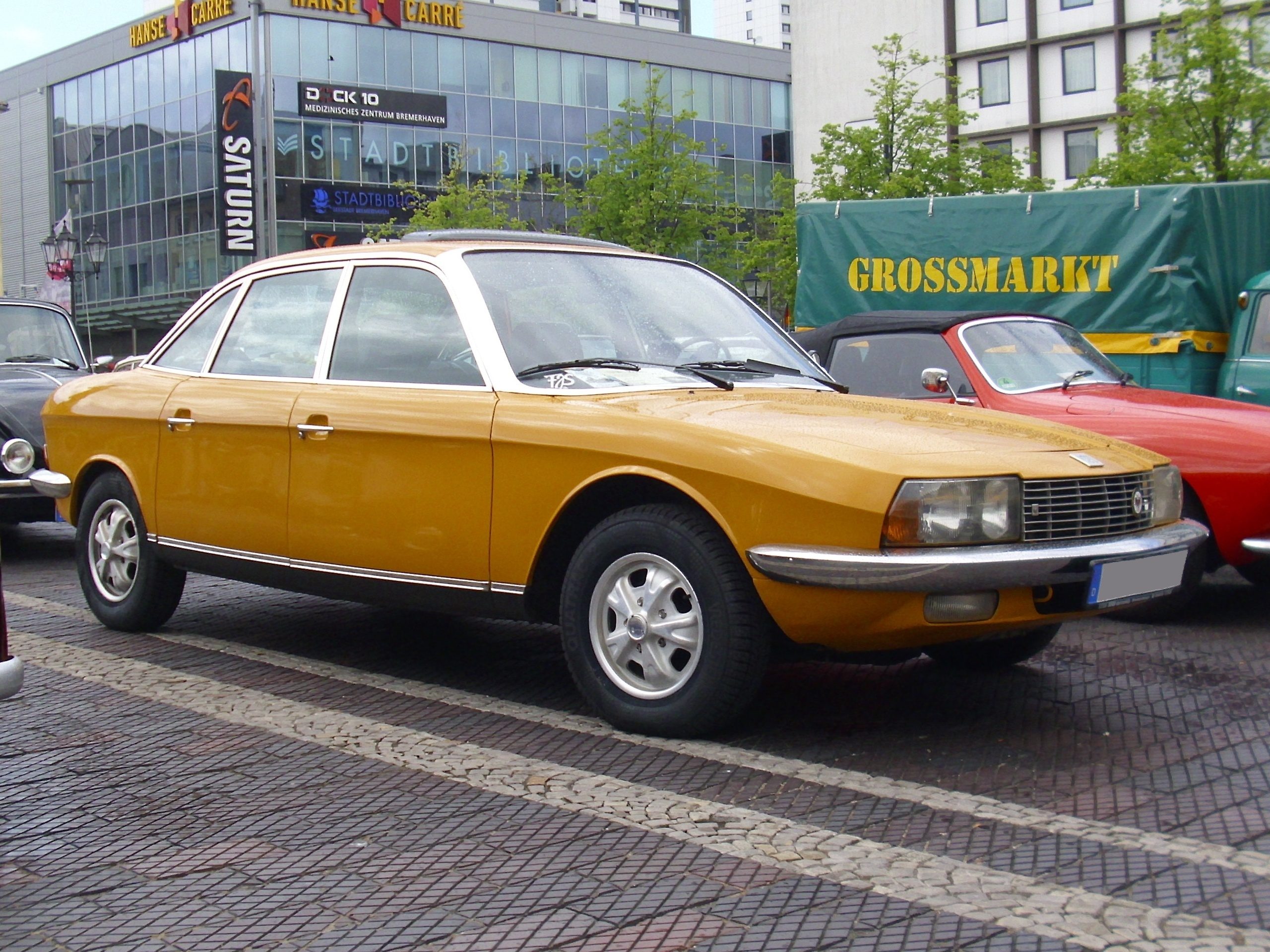 NSU_Ro_80_orange.jpg