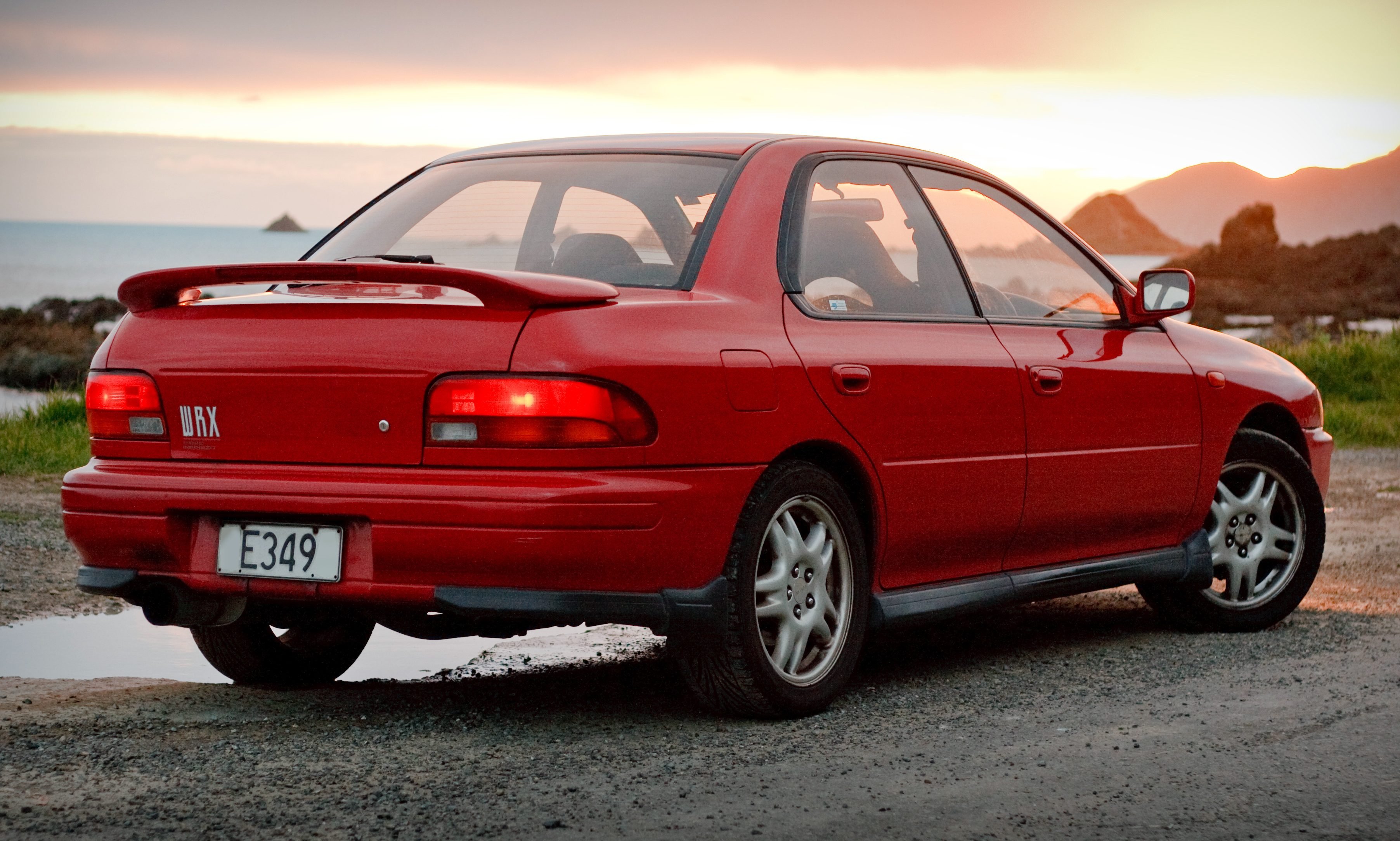 1995_Subaru_WRX_rear_%28NZ%29.jpg