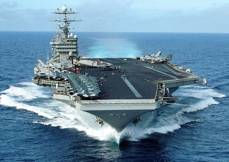 USS_George_Washington_(CVN-73)_F.jpg