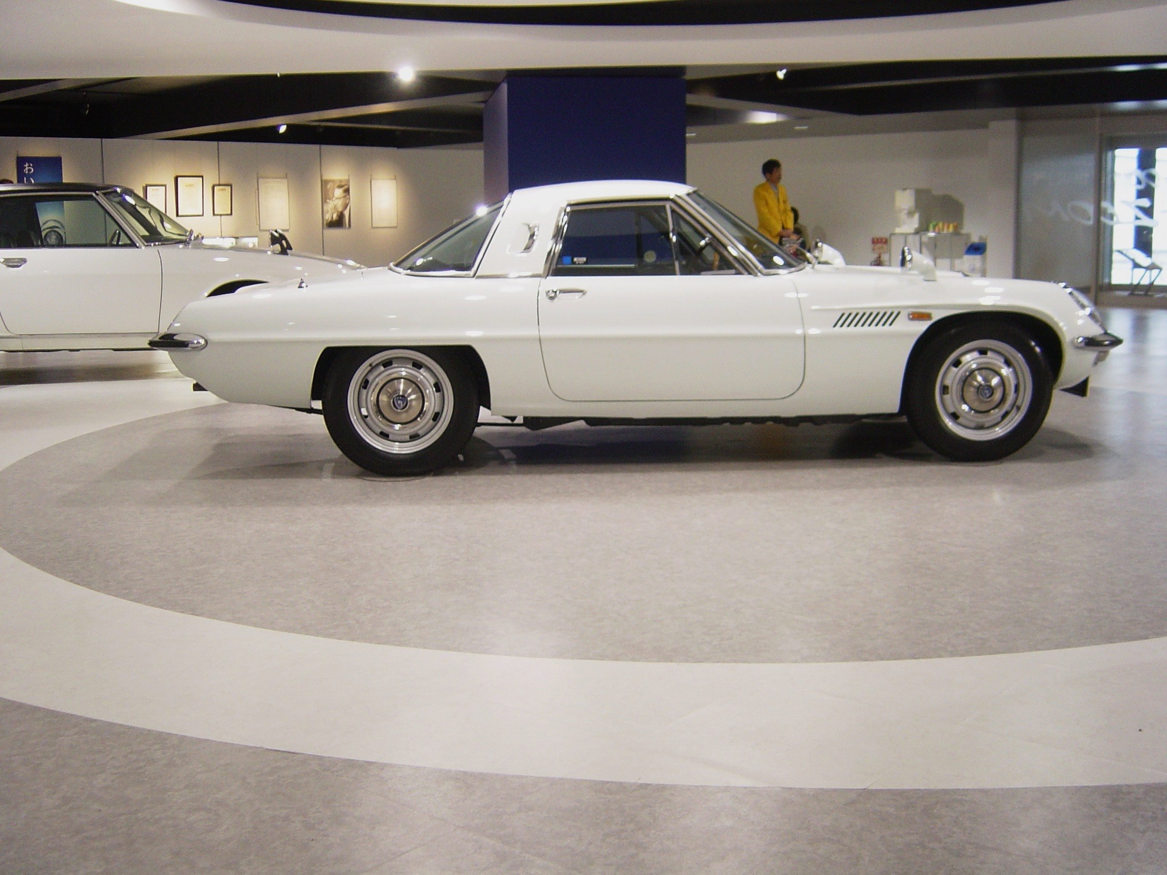 1967_mazda_cosmo_sport_2.jpg