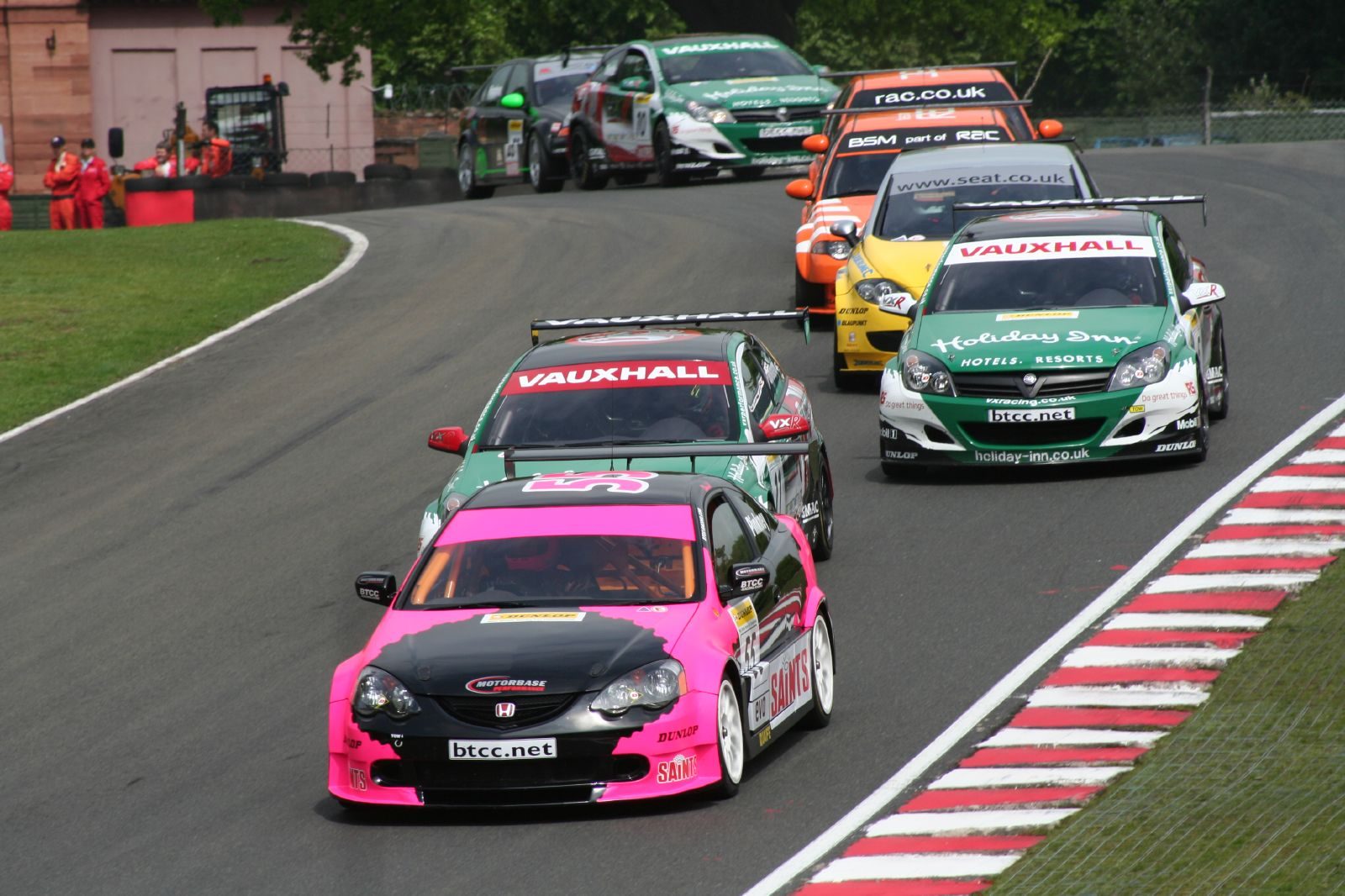 David_Pinkney_2006_BTCC_Oulton_Park.jpg