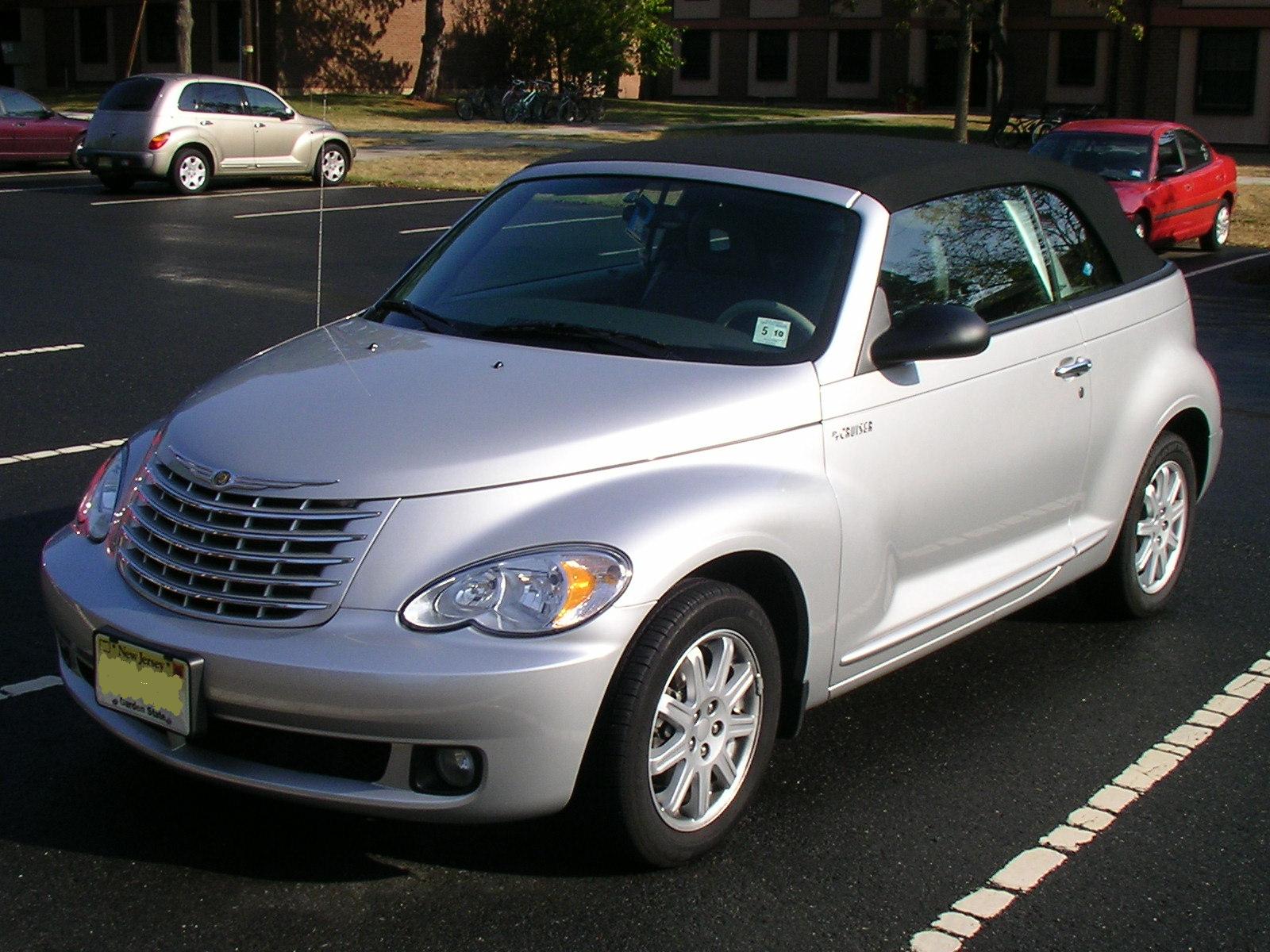 Chrysler_PT_Cruiser_Convertible_2006_USA.JPG