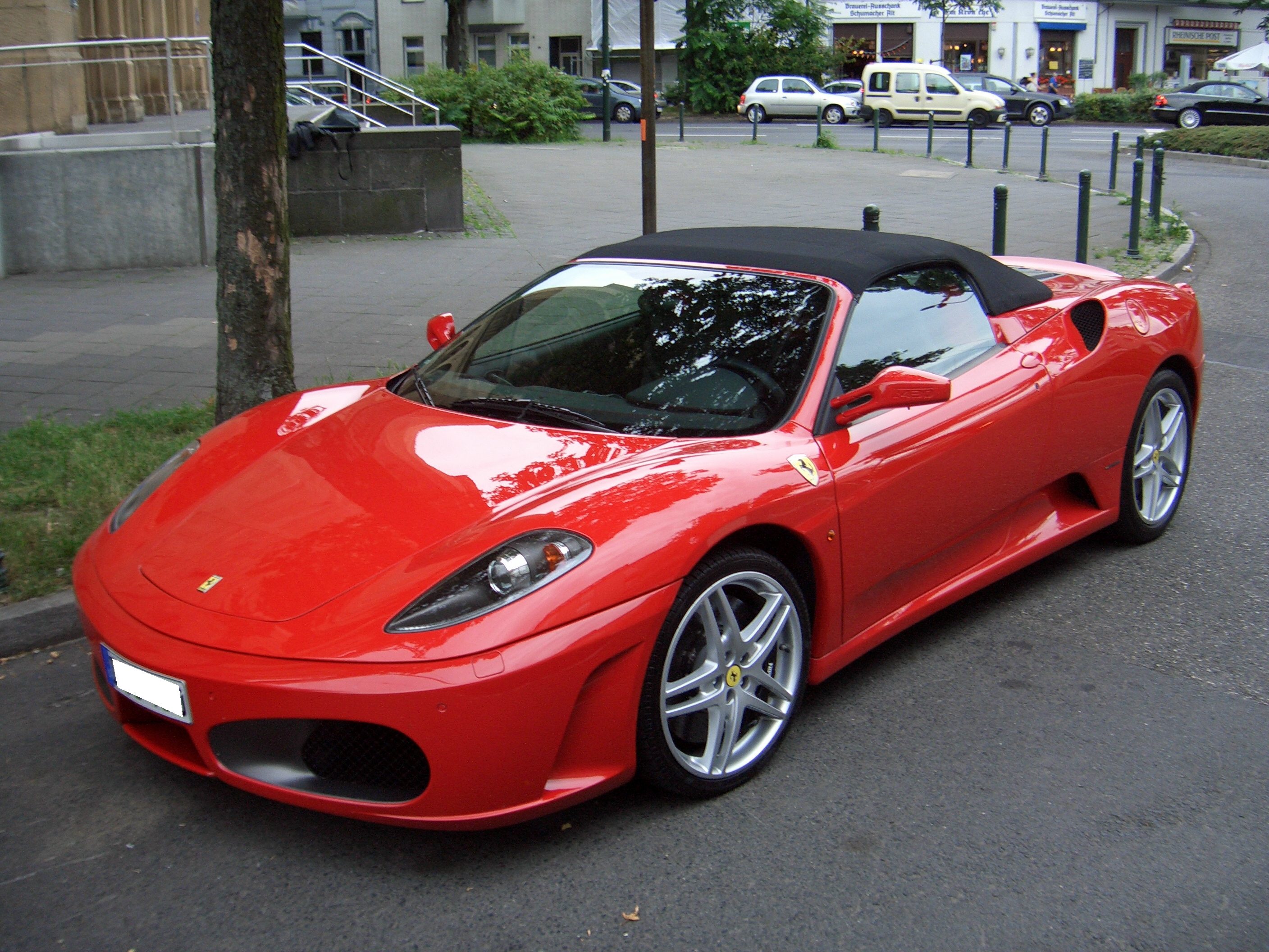 Ferrari_F430_Spider_from_2004_frontleft_2008-06-05_U.jpg