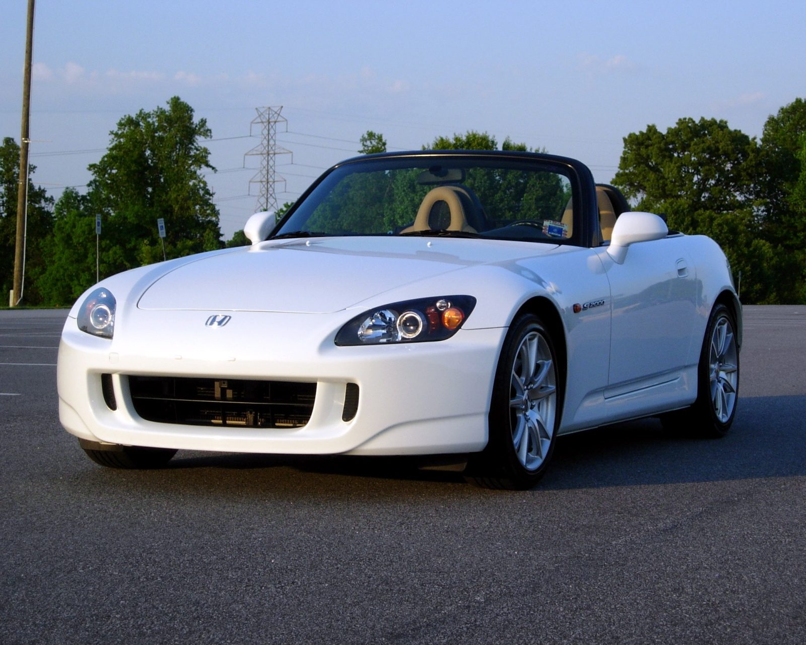 S2000_2004_front_profile.jpg