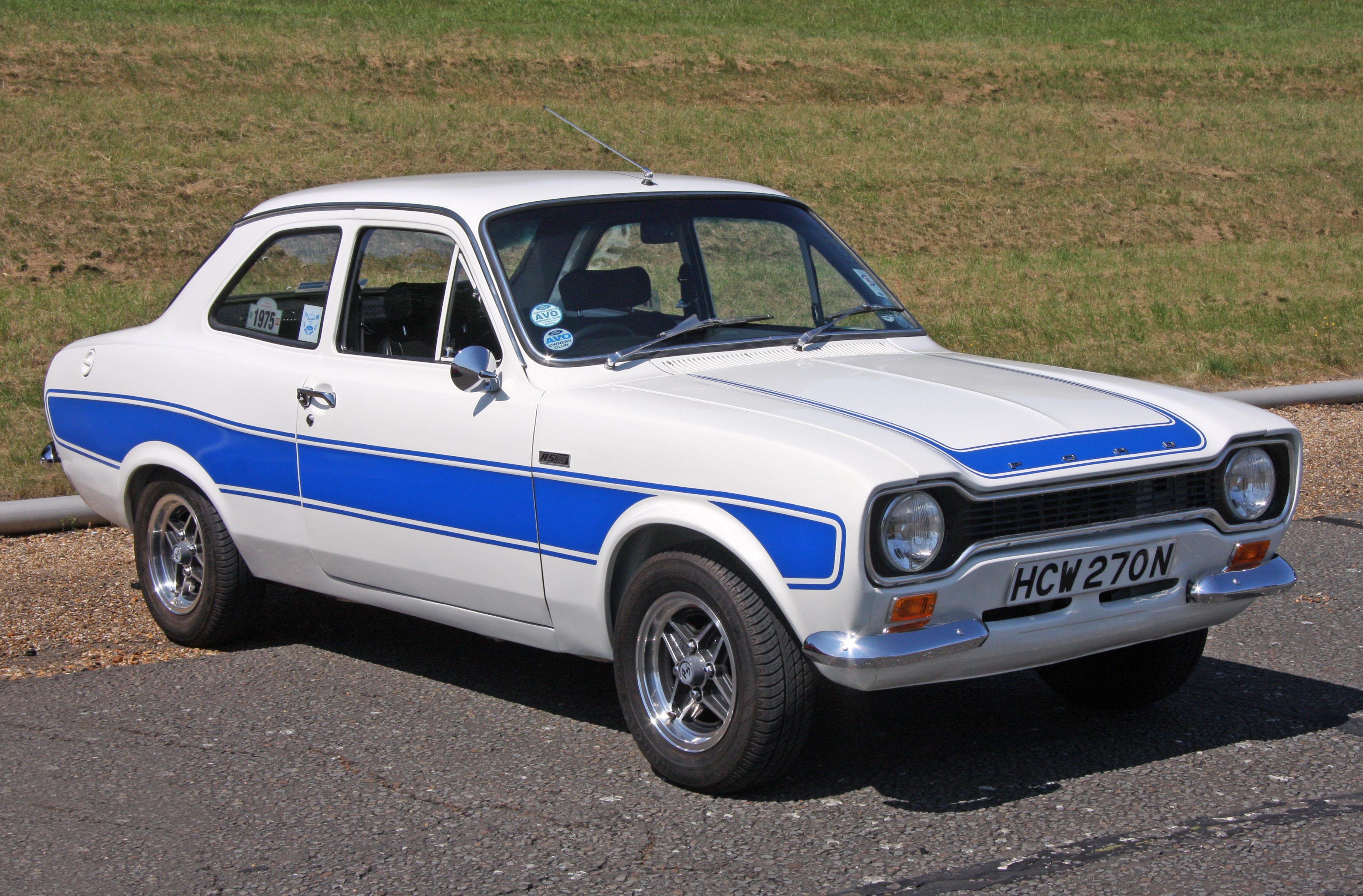 Ford_Escort_RS2000_MkI.jpg