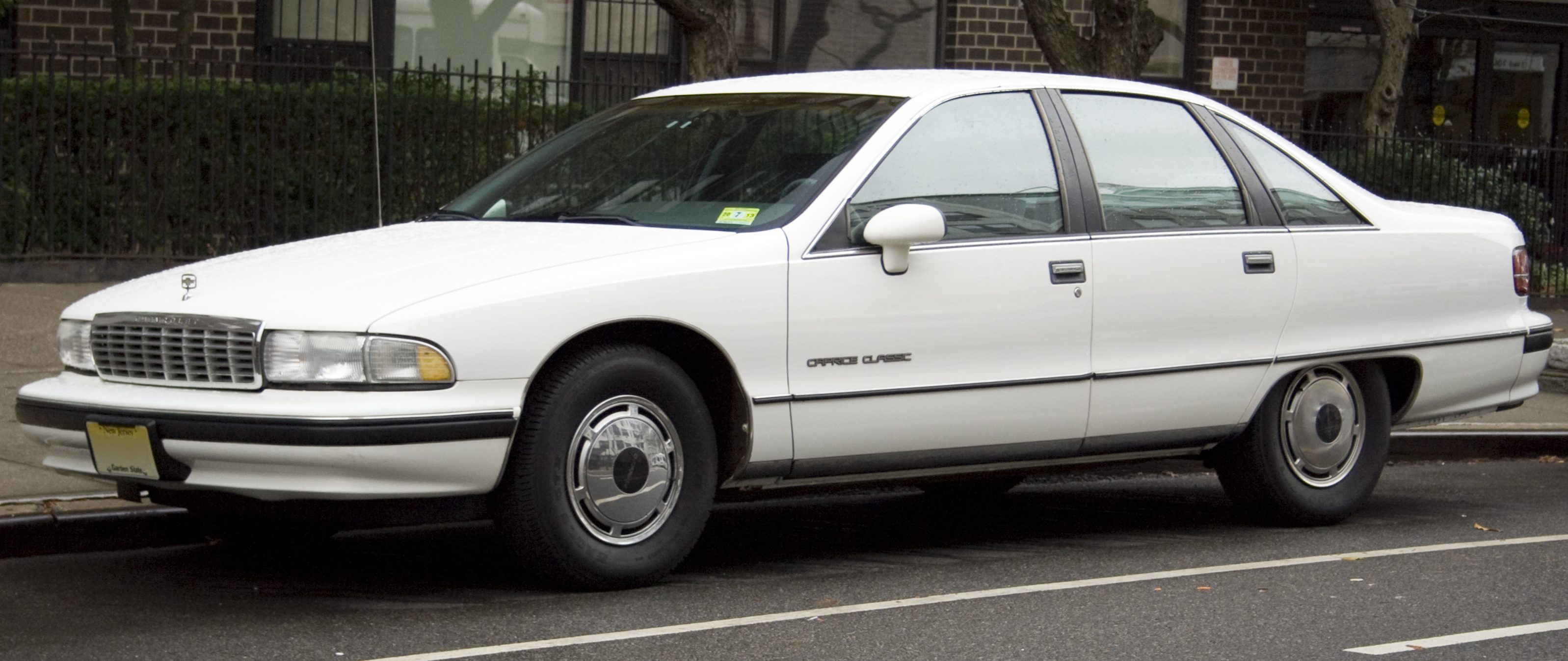 1991_Chevrolet_Caprice_Classic.jpg