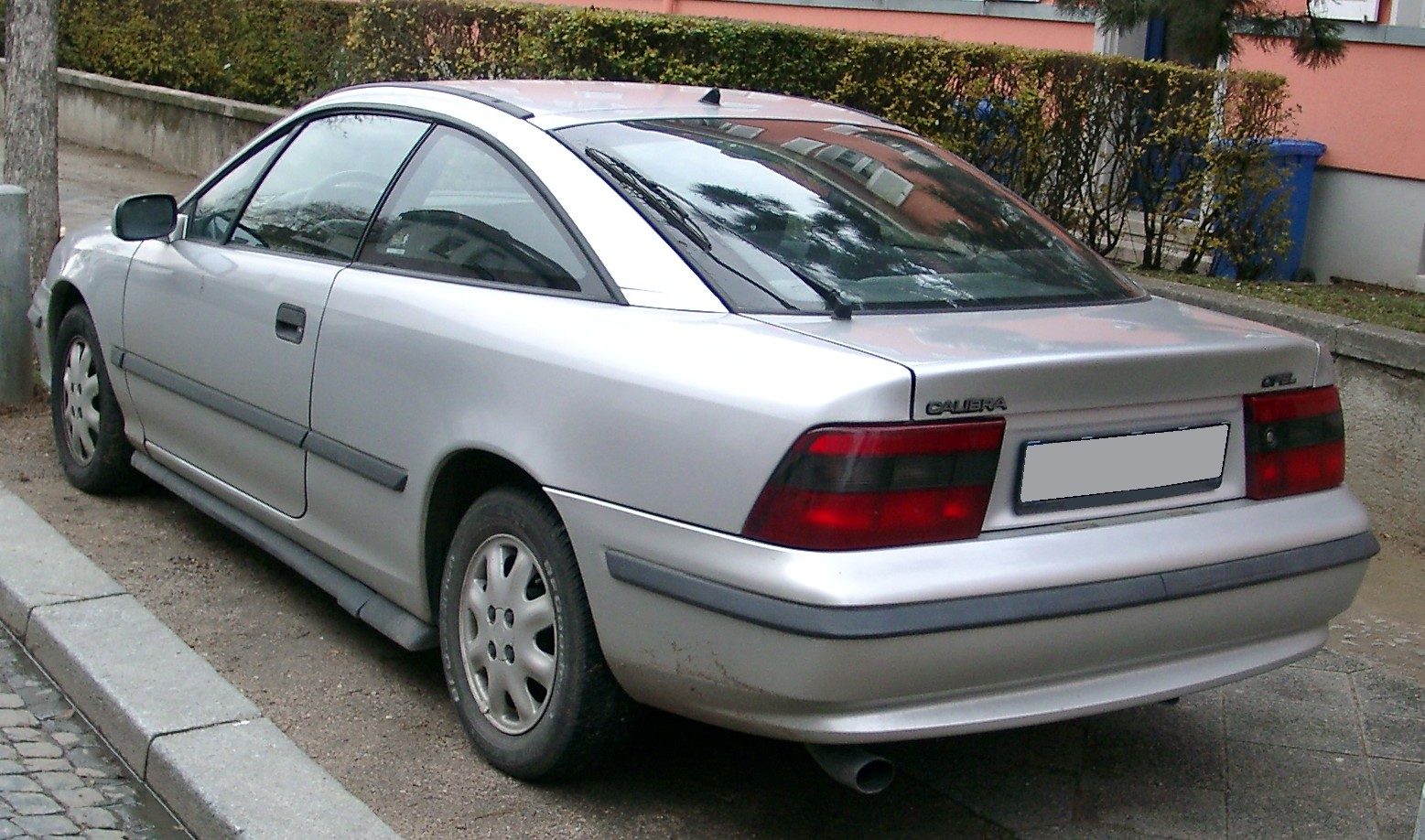 Opel_Calibra_rear_20071212.jpg