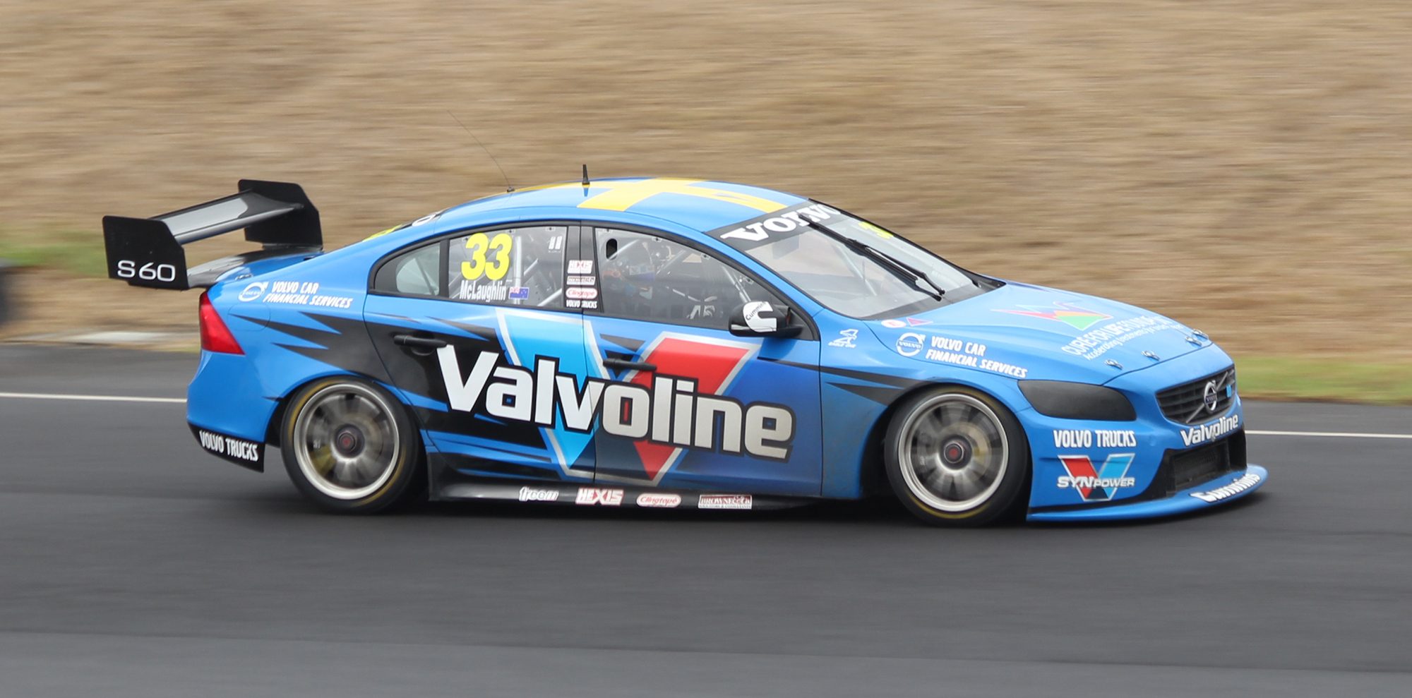 Scott_McLaughlin_Volvo_S60_2014_V8_Supercar_Test_Day.jpg