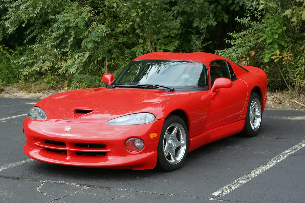 Red_Dodge_Viper_GTS.jpg