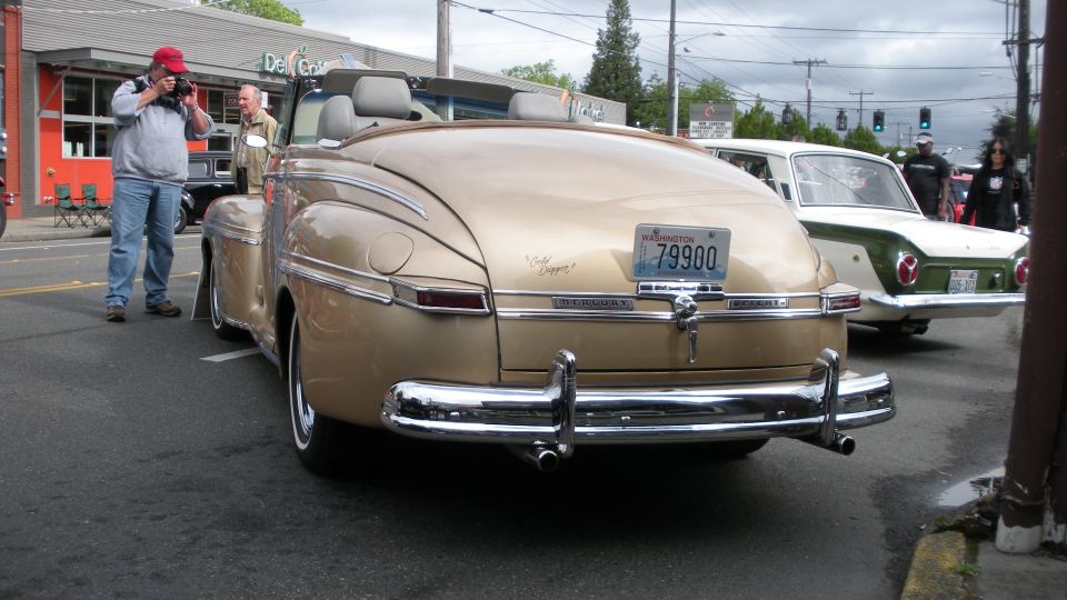 1948_Mercury_Eight_convertible_rear.jpg