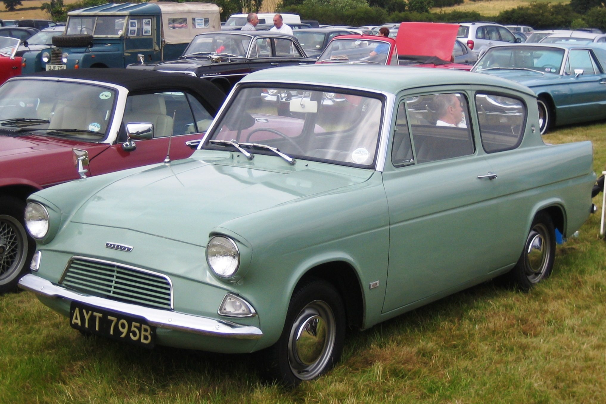 Ford_Anglia_basic_reg_1964.JPG