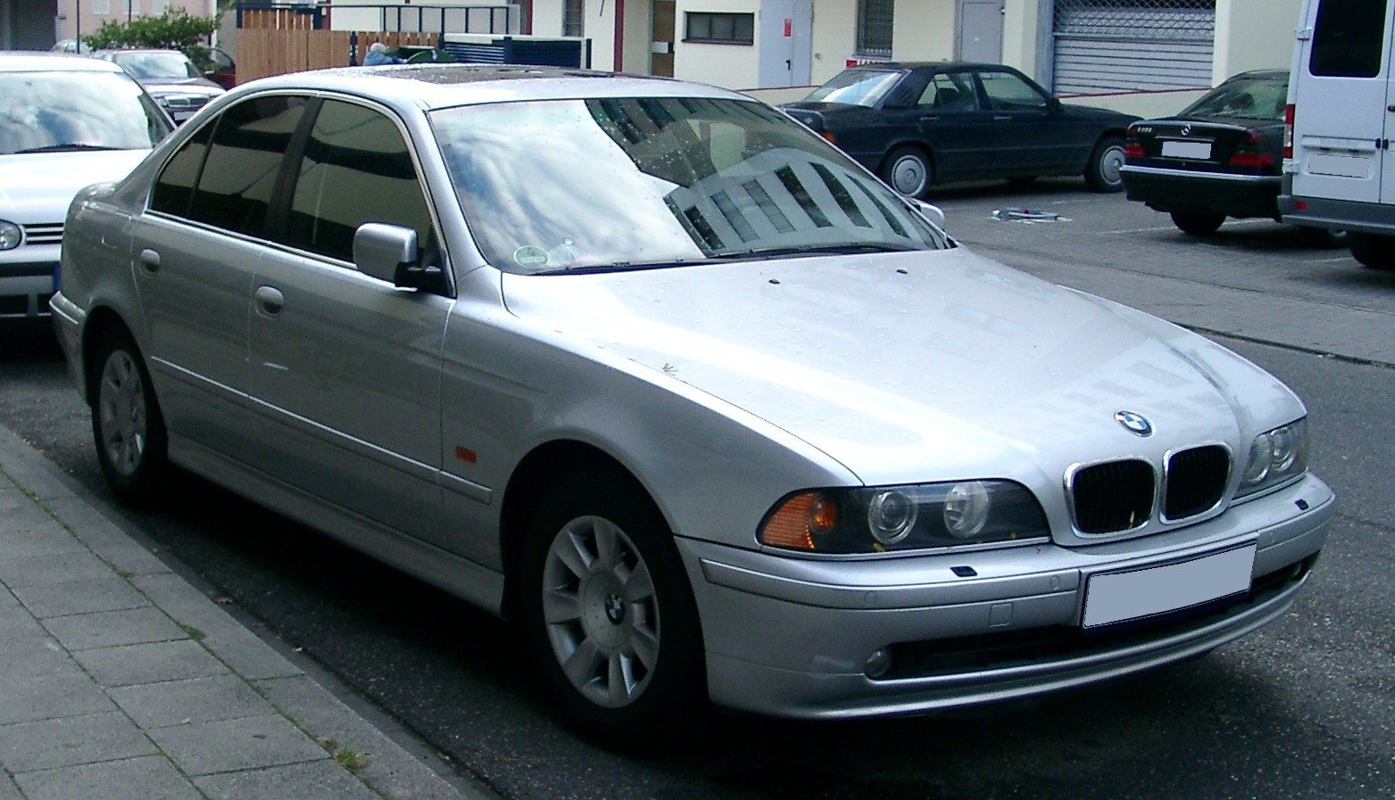 BMW_E39_front_20071114.jpg