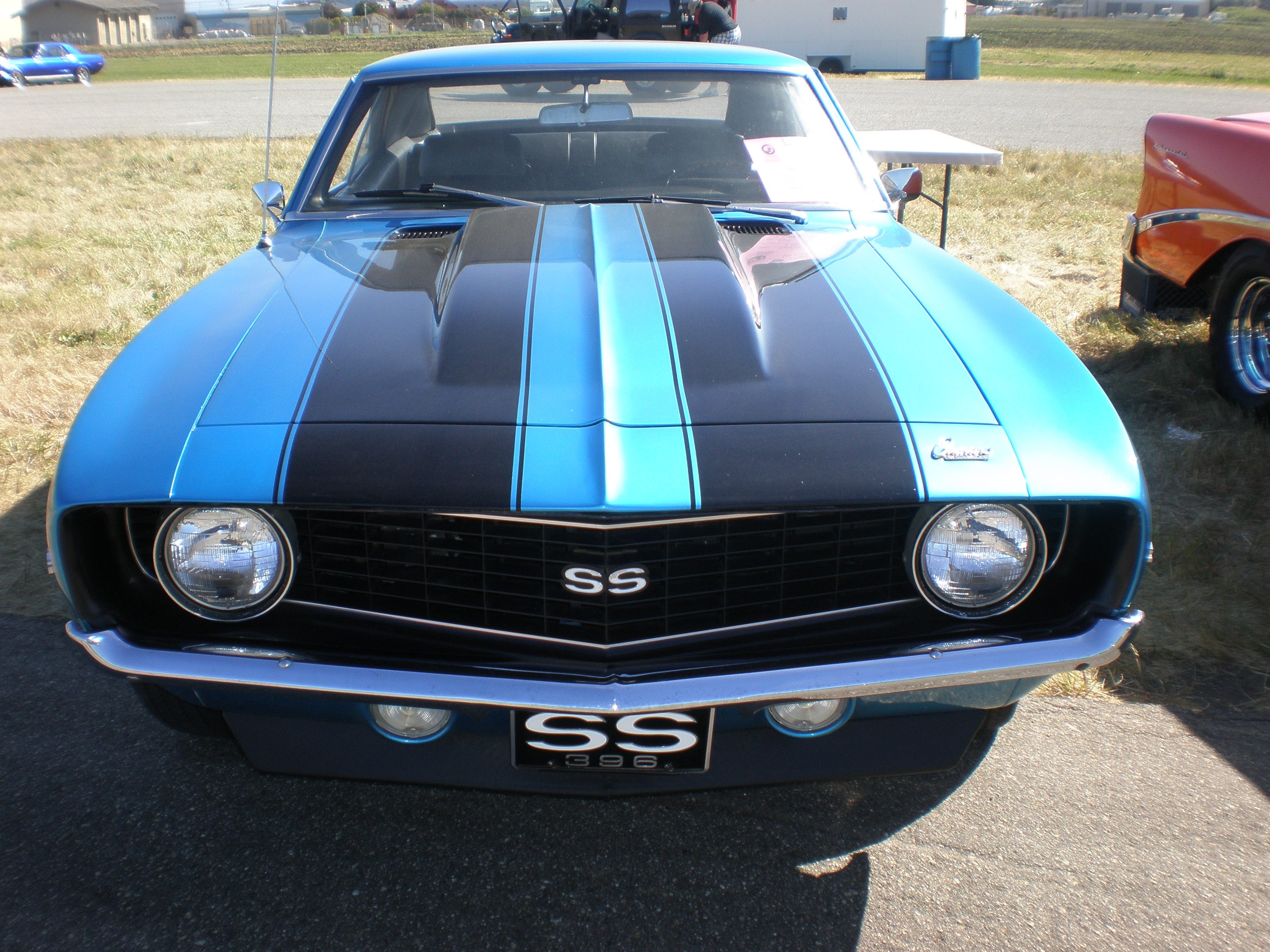 1969_blue_Chevrolet_Camaro_SS_front.JPG
