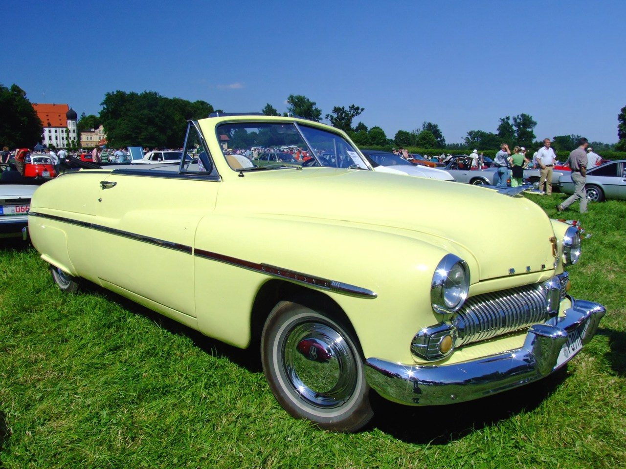 Mercury_8_Convertible_130PS_1950_2.jpg