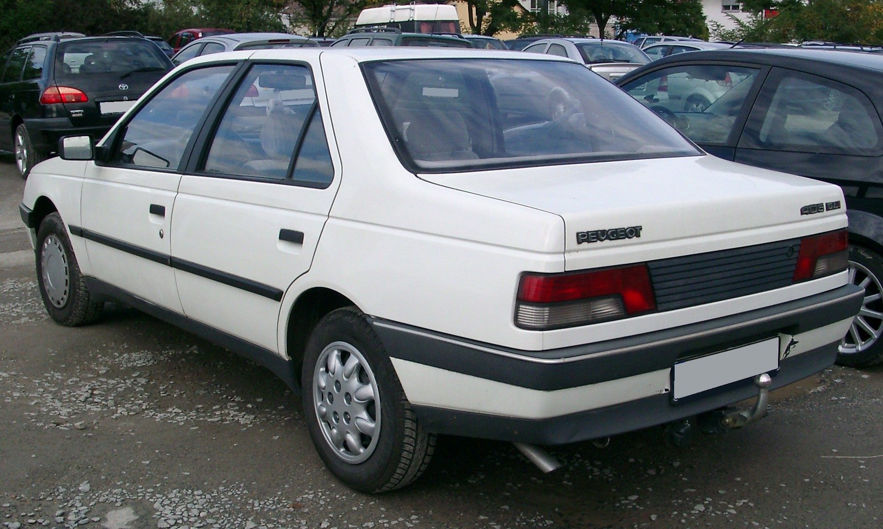 Peugeot_405_rear_20070926.jpg