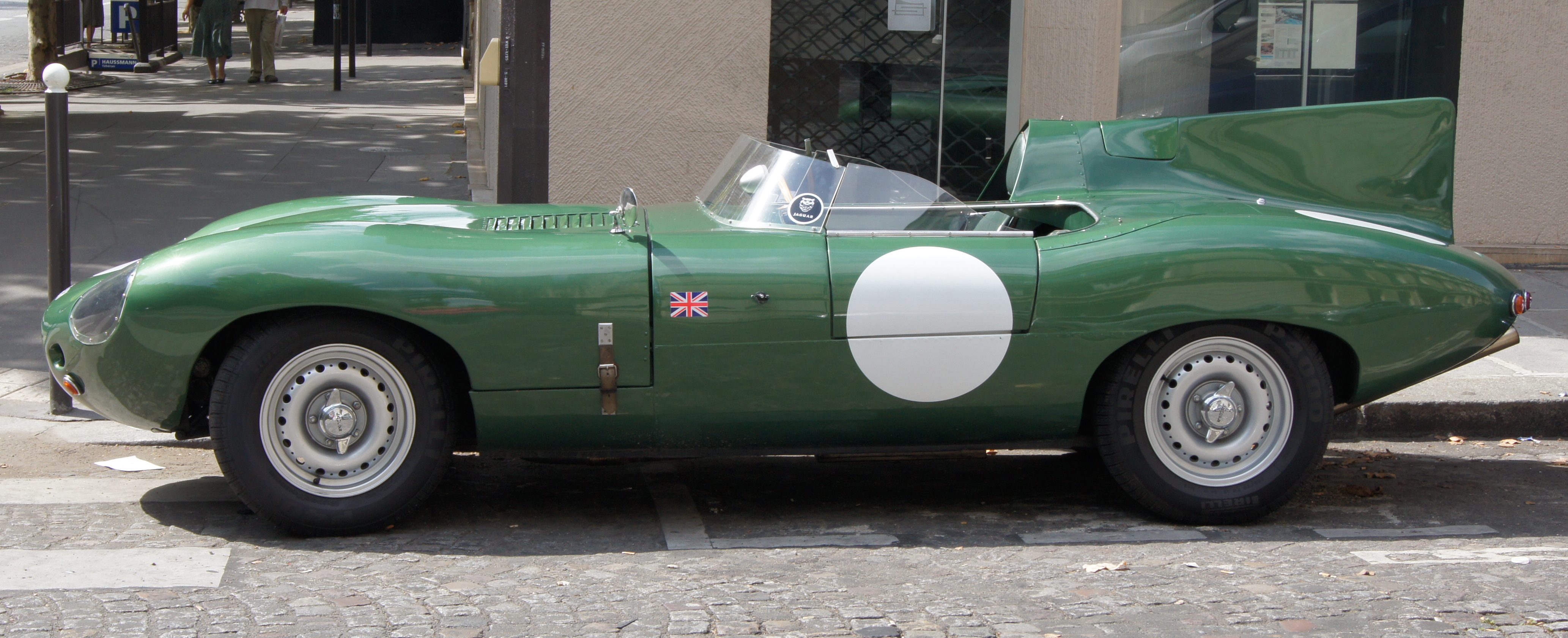 Jaguar_D-type_Paris_2010.jpg