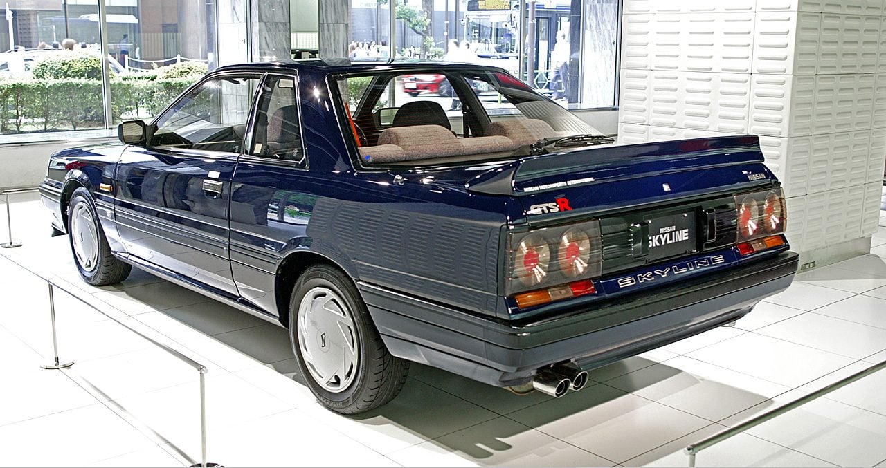 Nissan_Skyline_R31_2000_GTS-R_003.jpg