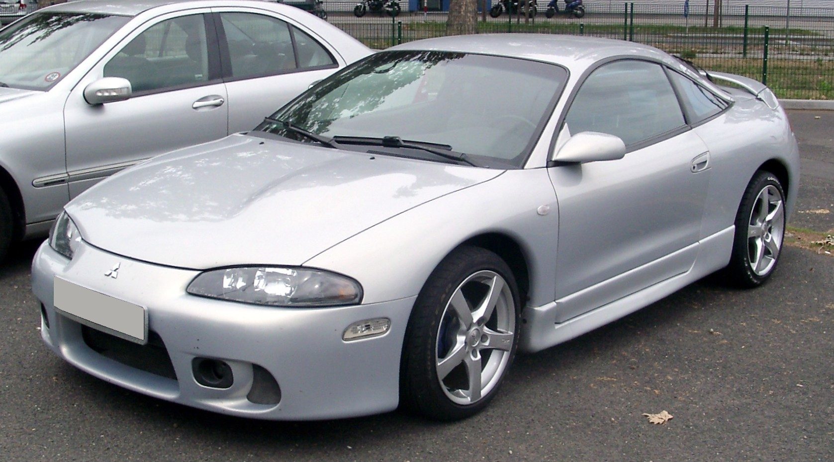 Mitsubishi_Eclipse_front_20080801.jpg