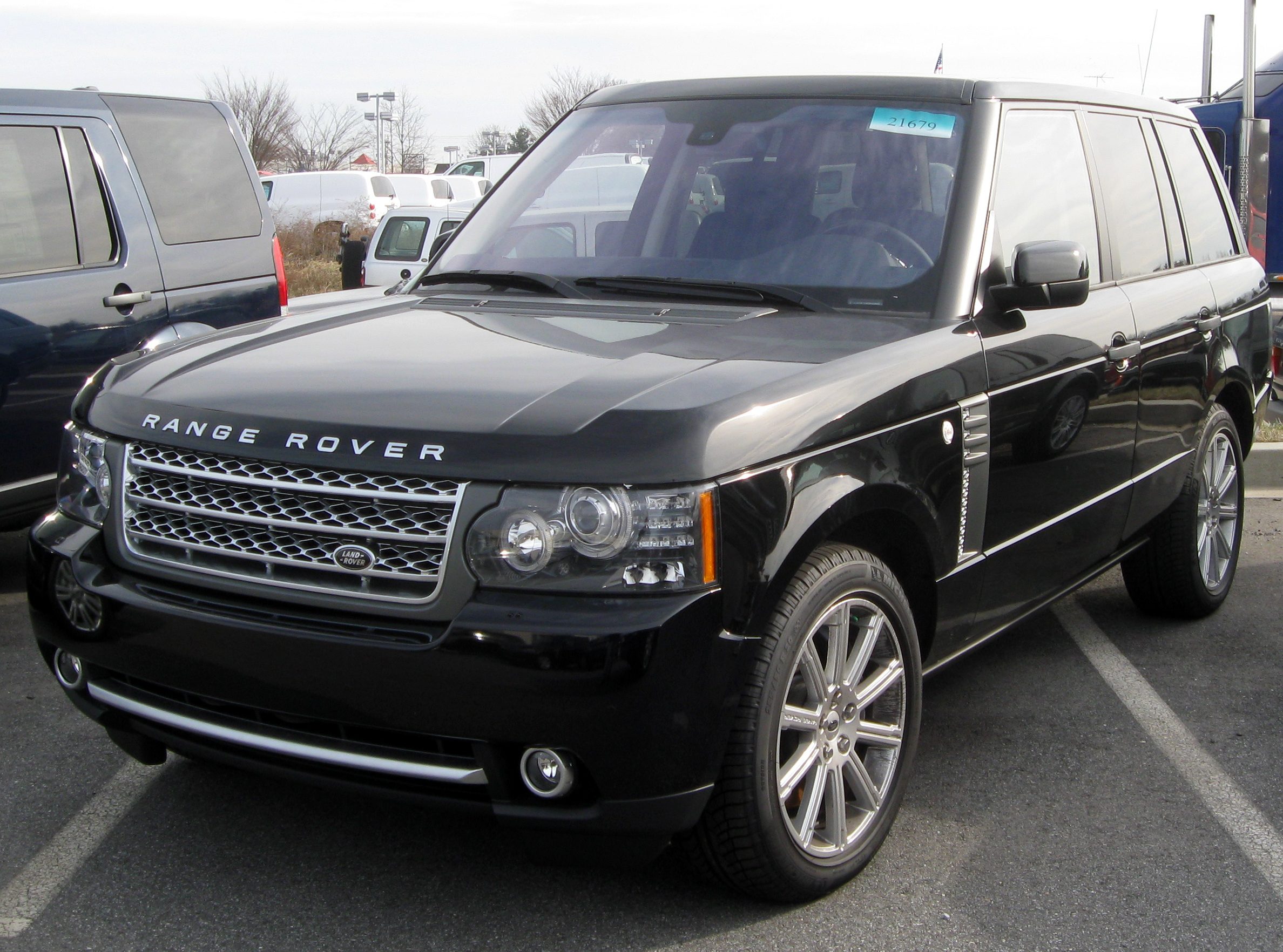 2011_Range_Rover_--_12-31-2010.jpg