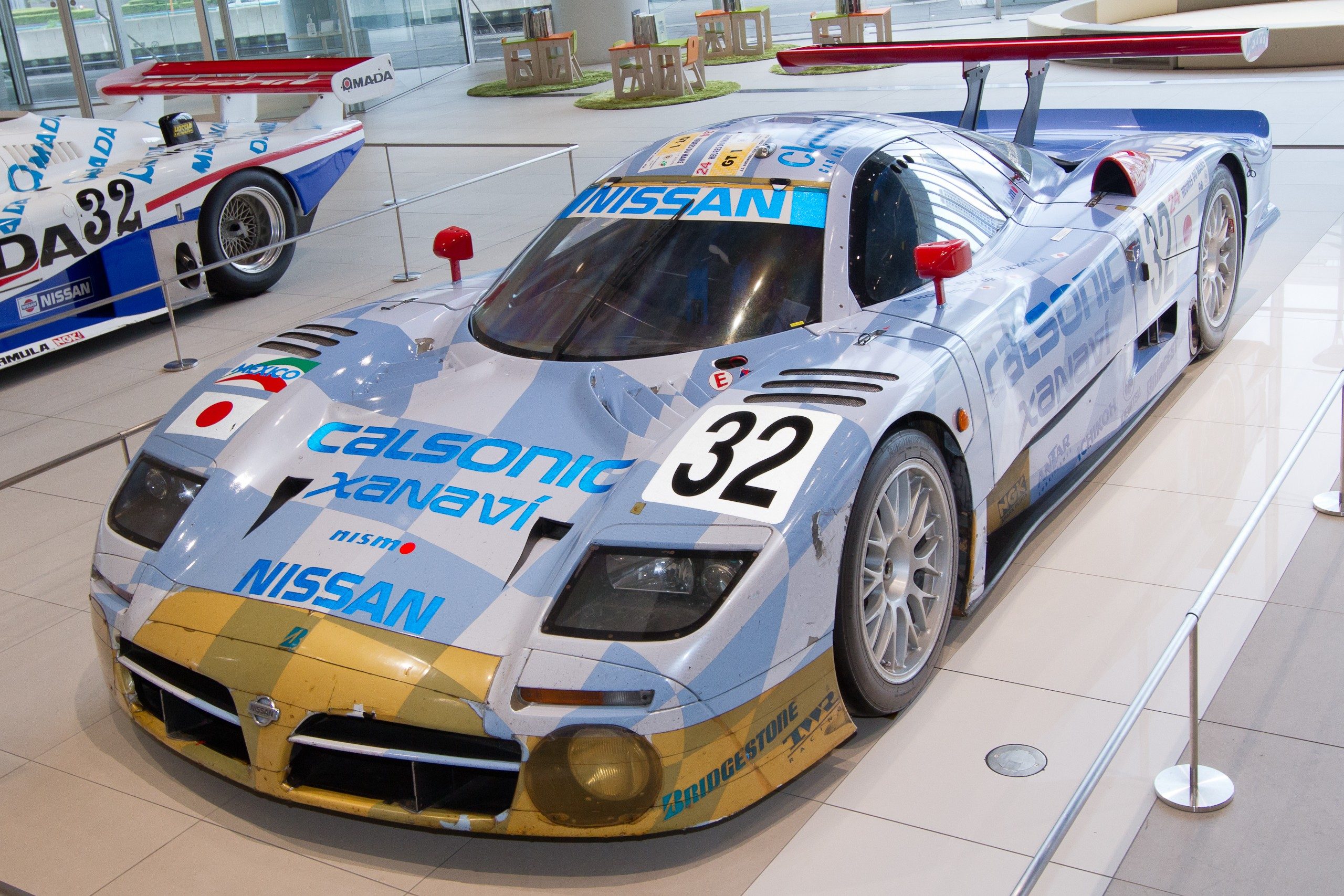 Nissan_R390_GT1_(1998)_front-left_2012_Nissan_Global_Headquarters_Gallery.jpg