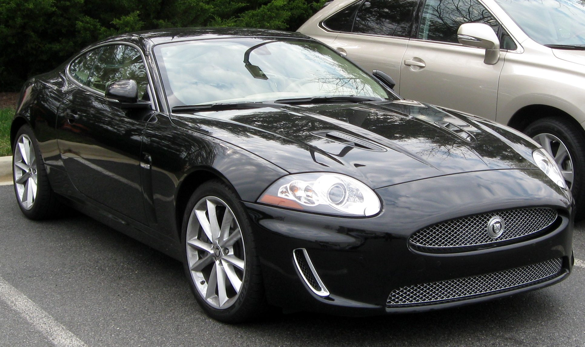 Jaguar_XKR_--_04-08-2011.jpg