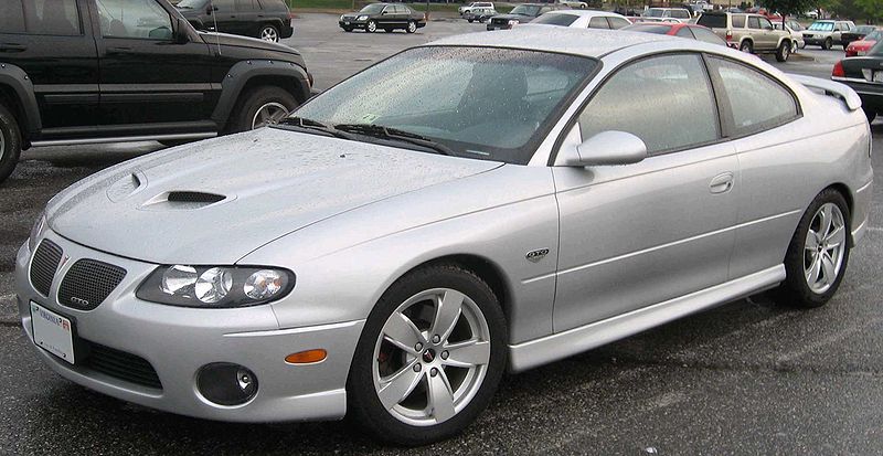 800px-2006-Pontiac-GTO.jpg