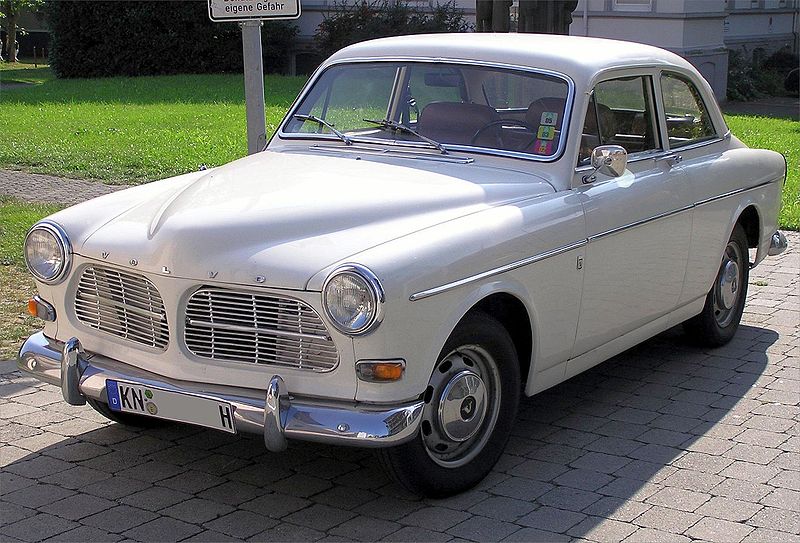 800px-Auto_Volvo_121_6.jpg