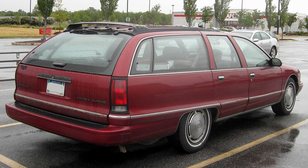 1280px-Chevrolet_Caprice_wagon.jpg