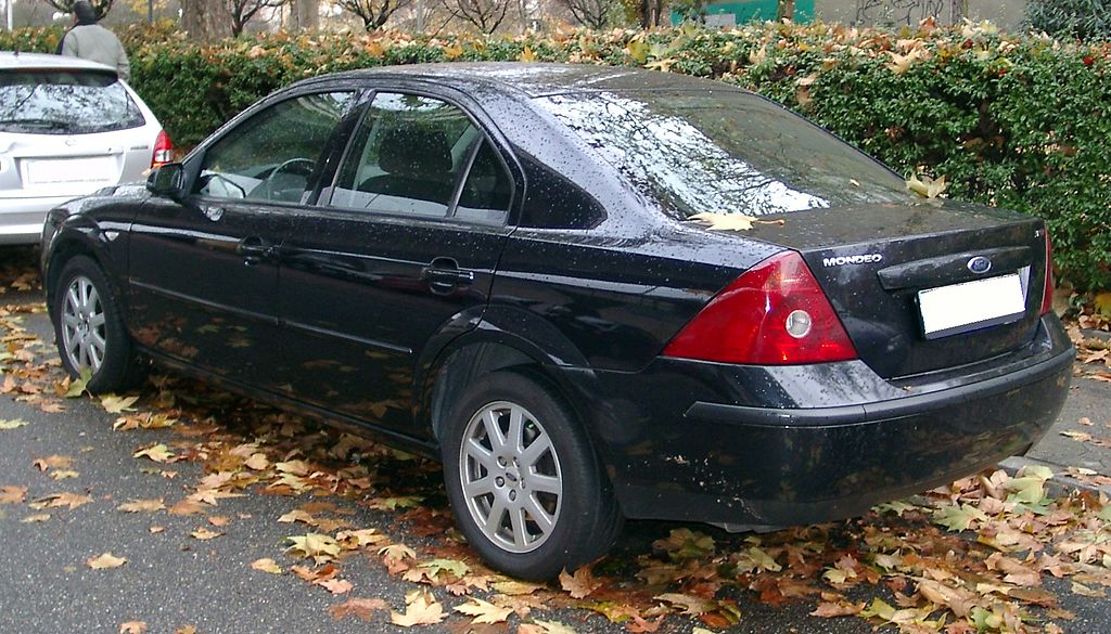 1024px-Ford_Mondeo_rear_20071114.jpg