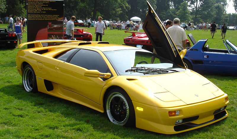 800px-Lamborghini_Diablo_SV_coupe.jpg