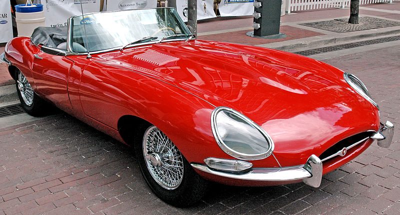 800px-1963_Jaguar_XK-E_Roadster.jpg