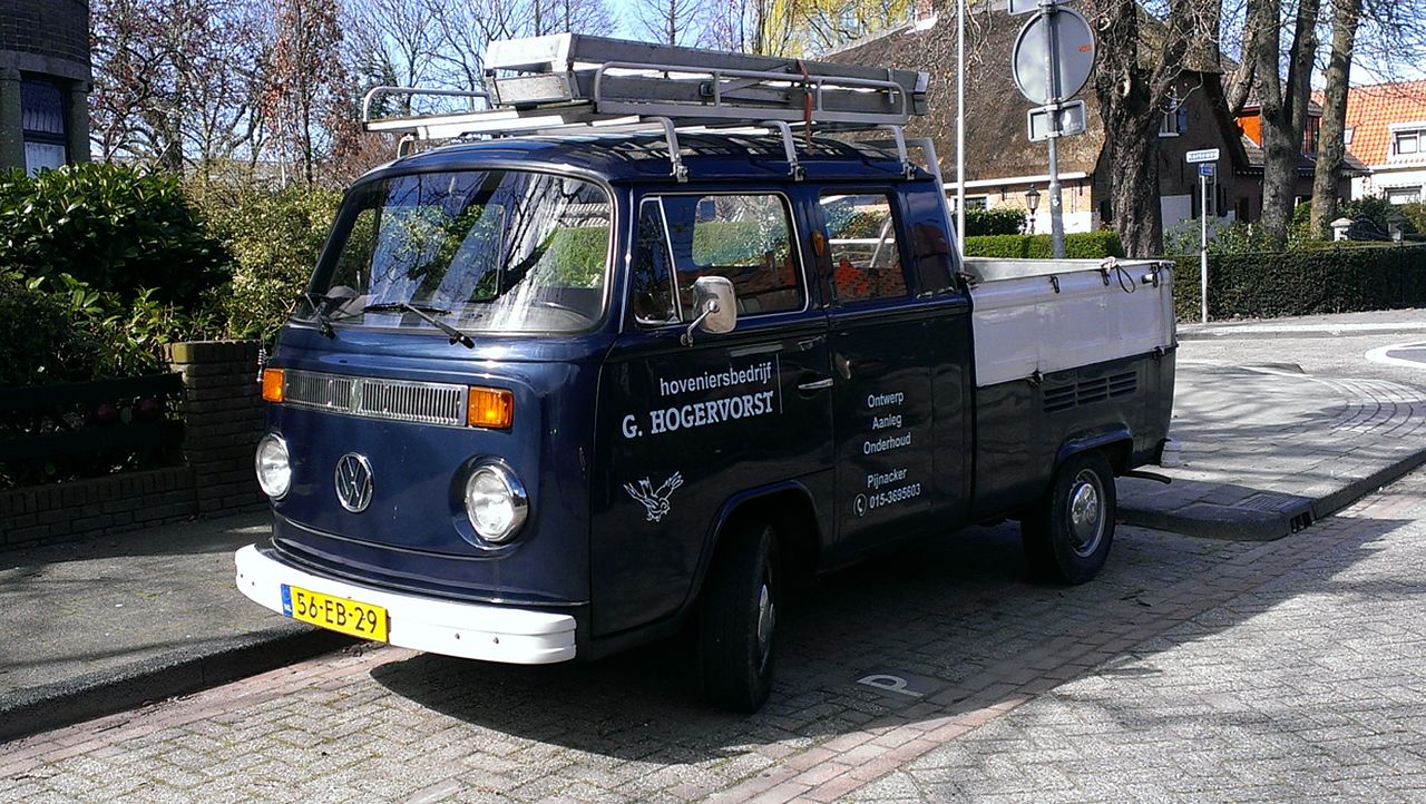 1280px-Volkswagen_Transporter_Pickup_%28T2%29.jpg