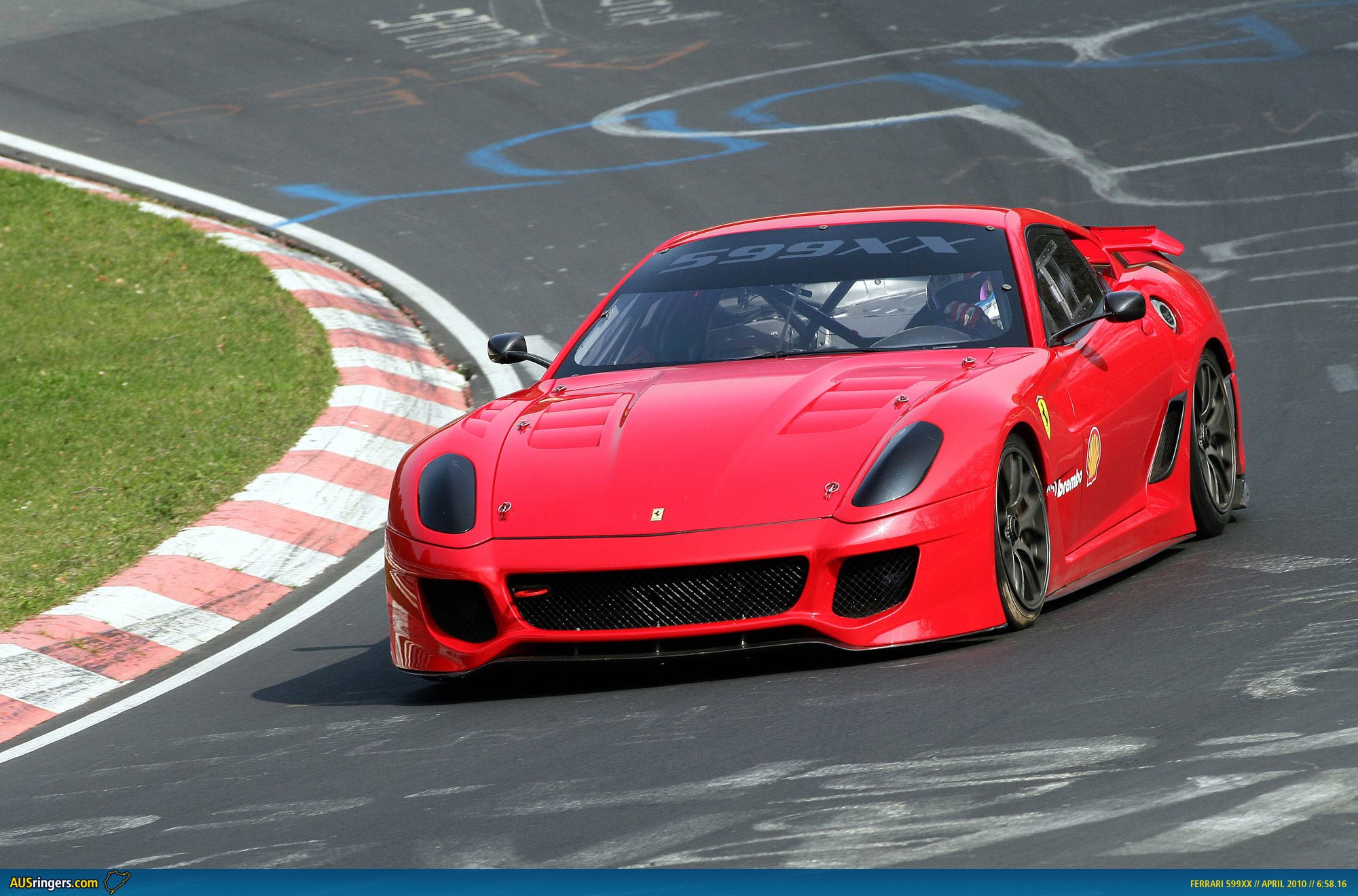 Ferrari-599XX-Nurburgring-01.jpg