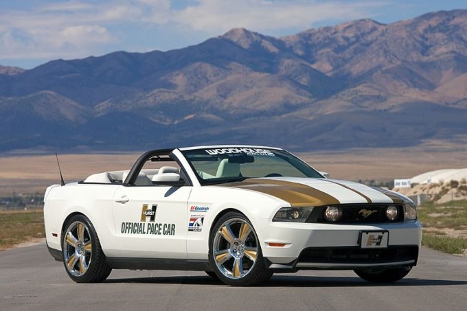 2010-hurst-mustang-pace-car-enters-production-medium_1.jpg