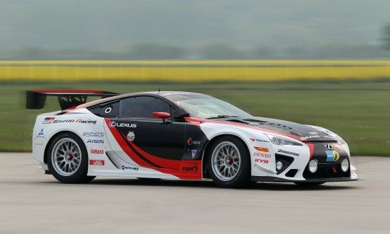 lexus-lfa-racing-05.jpg