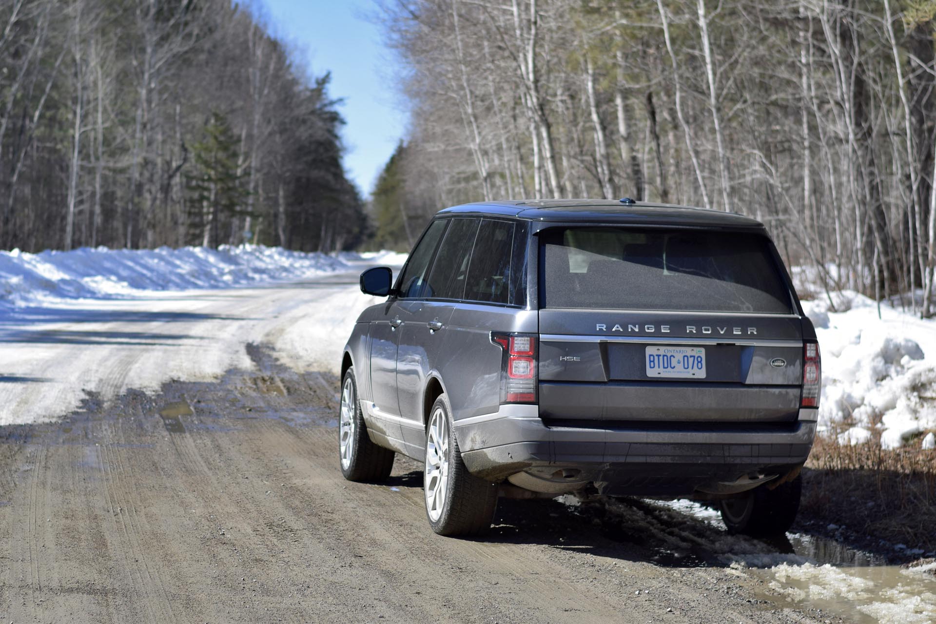 2015-Land-Rover-Range-Rover-HSE-JP-05.jpg