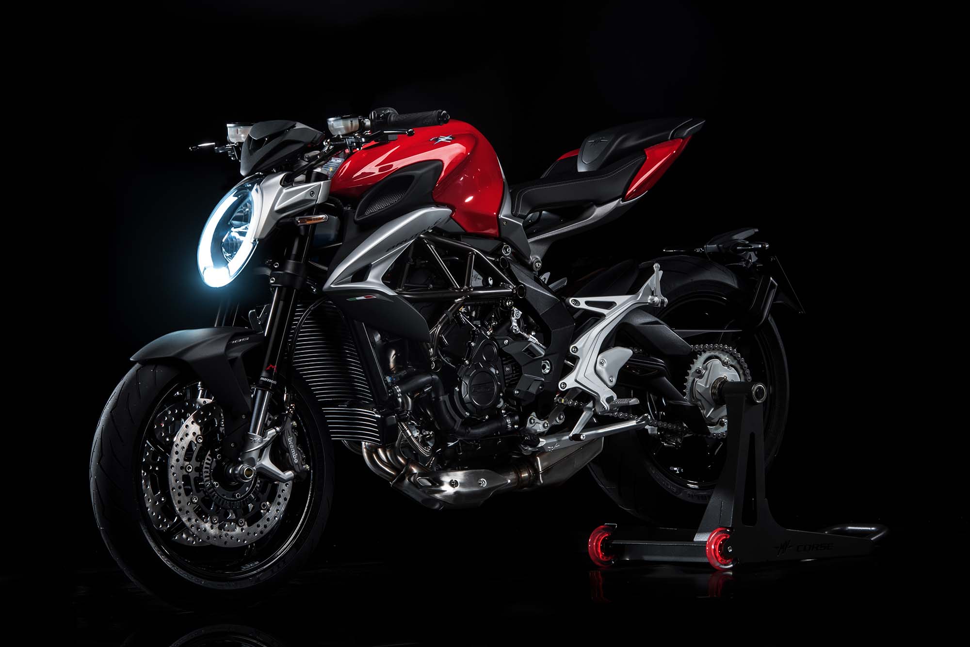 2016-MV-Agusta-Brutale-800-08.jpg