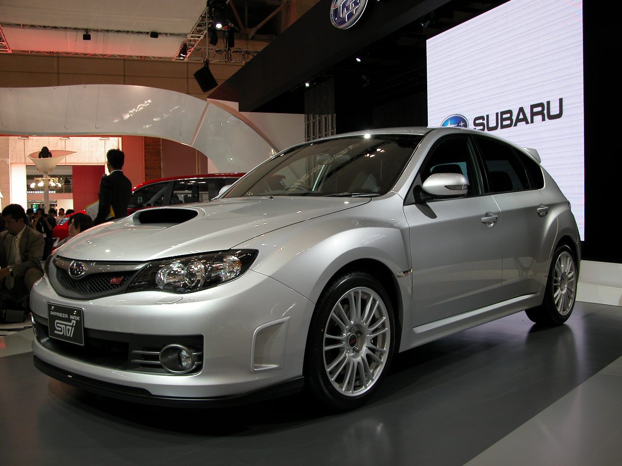 tokyo_subaru_wrx_sti_live_shots_008.jpg